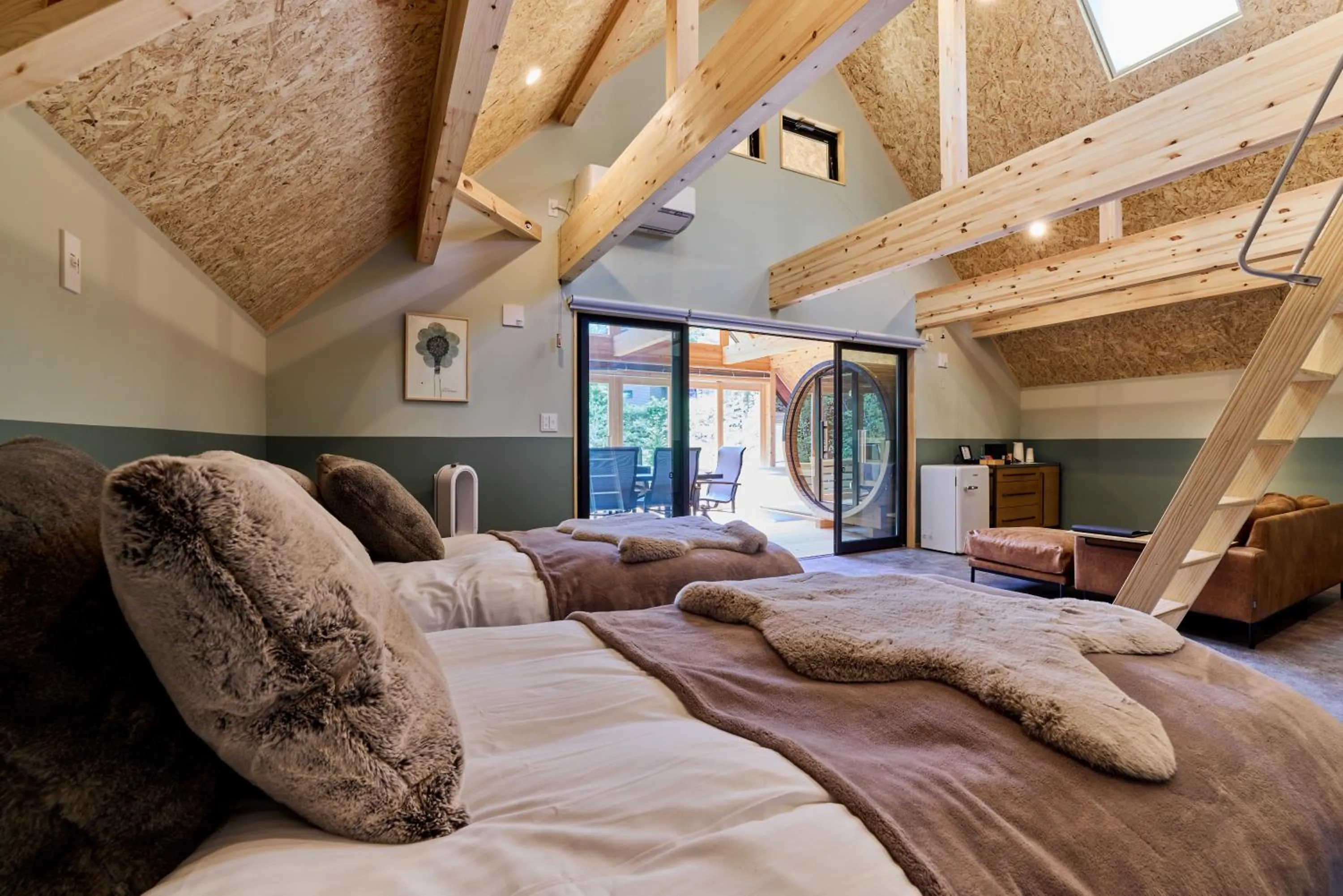 Bed in enico MtFuji Resort&Glamping