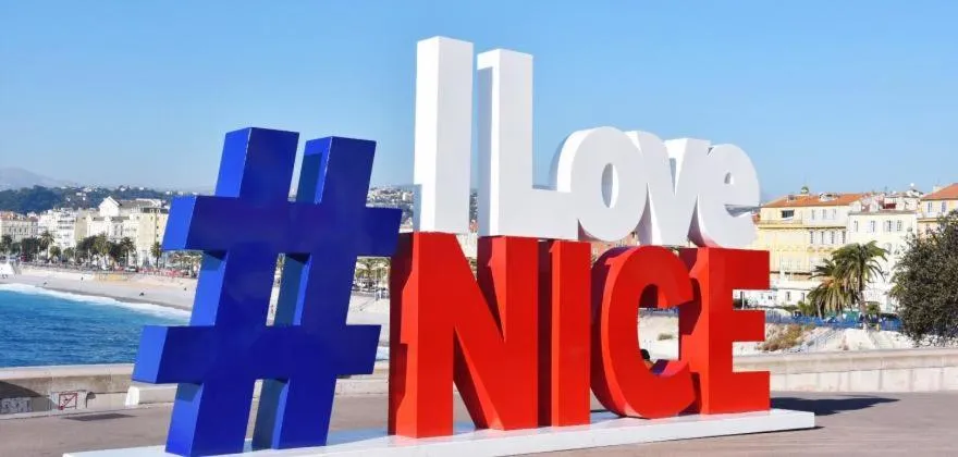 Duplex cosy - hyper centre - Proche mer et Promenade