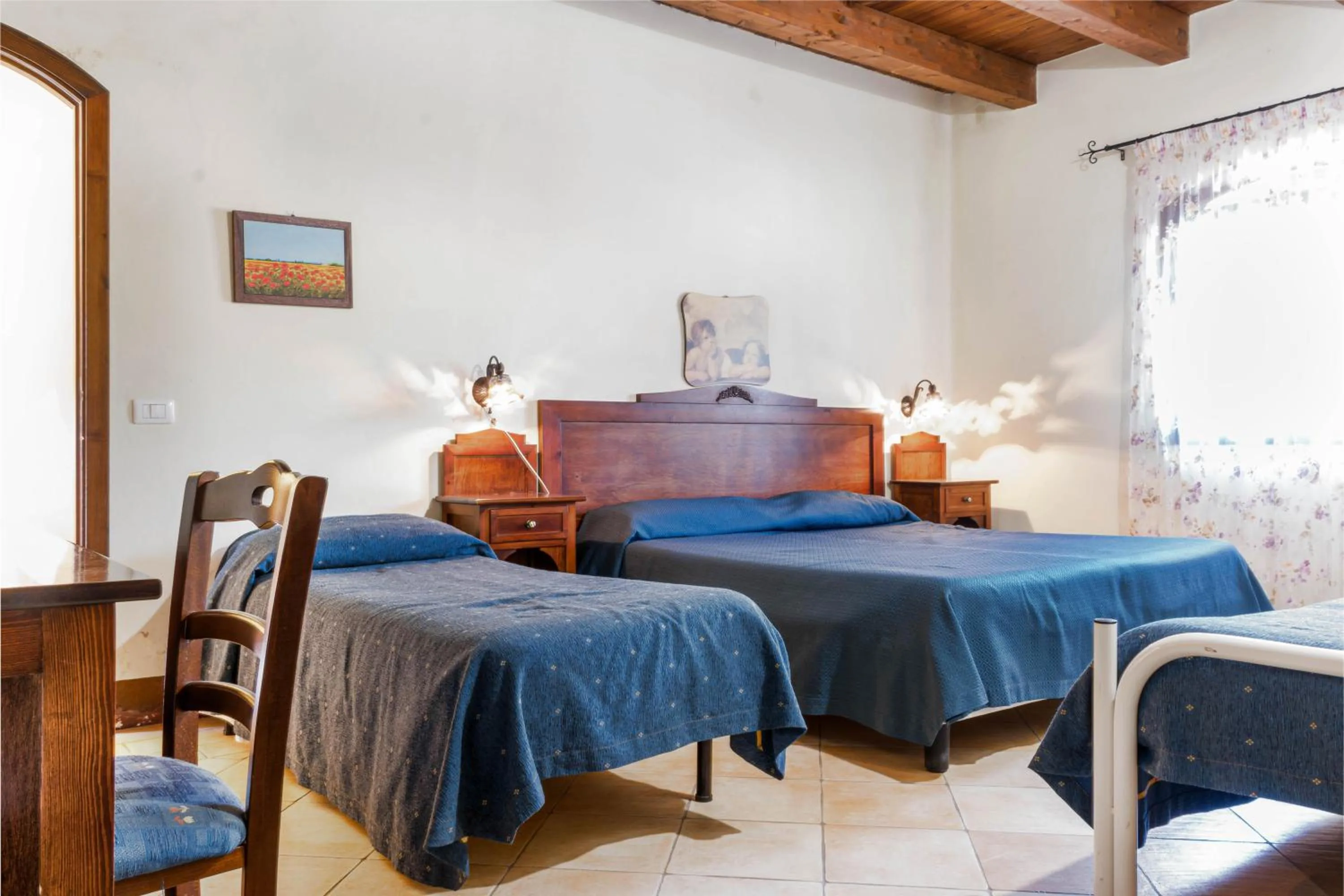 Photo of the whole room, Bed in Torre Tabia