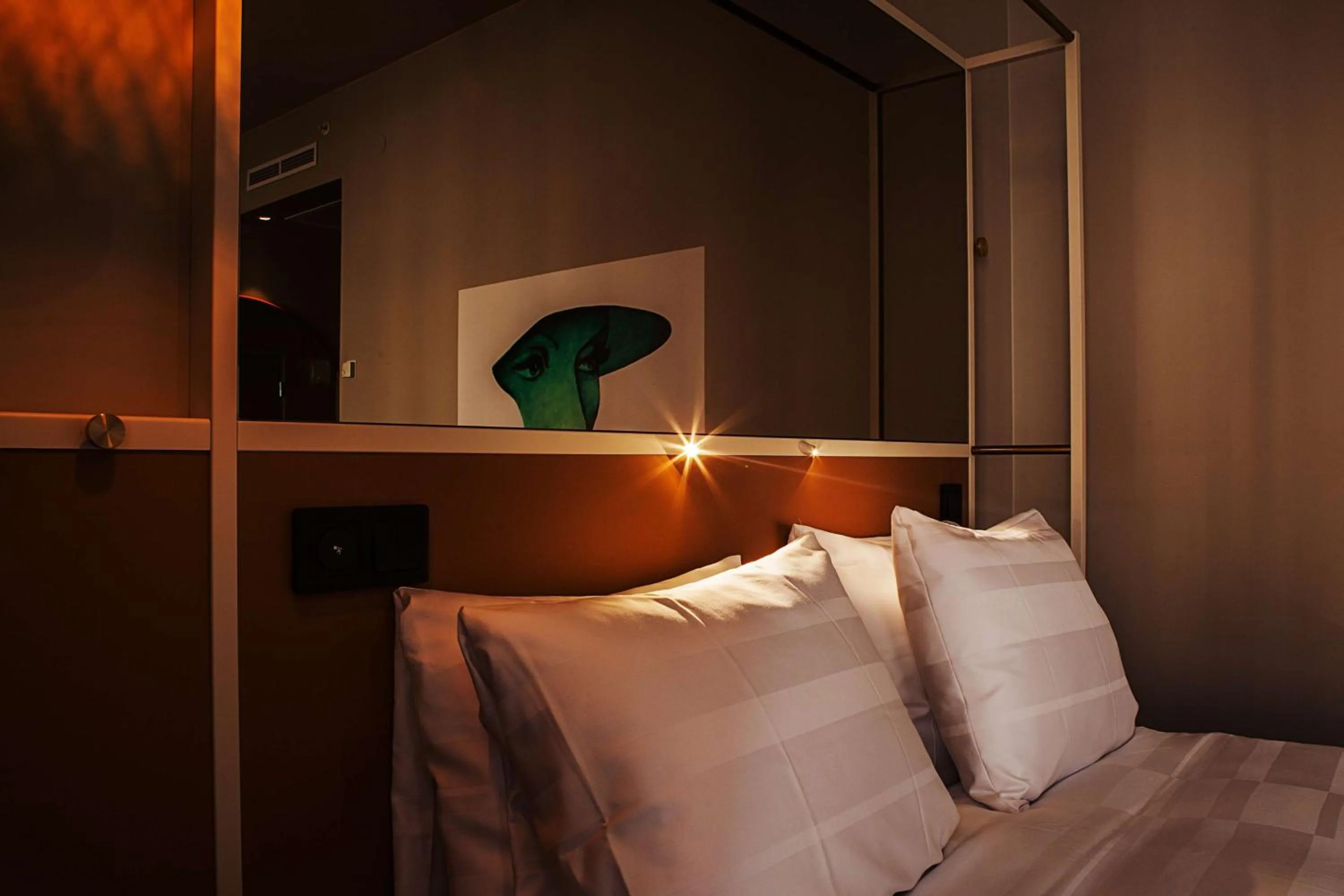 Bedroom, Bed in Scandic No 53