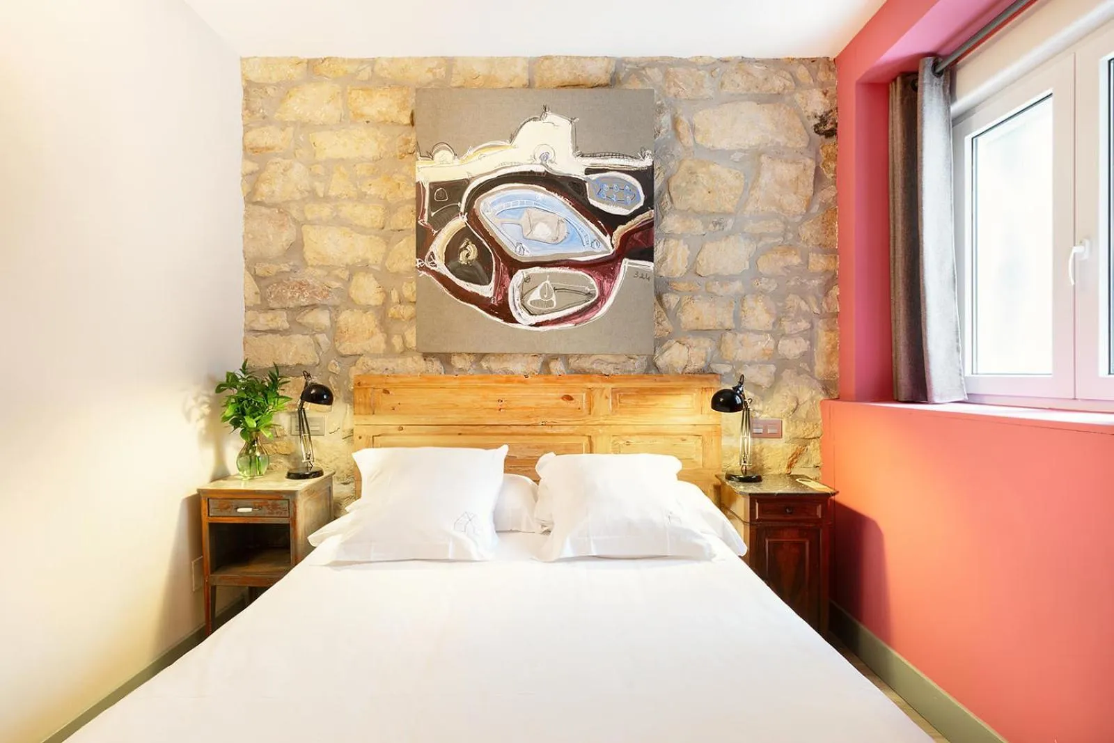 Photo of the whole room, Bed in Hotel Okako San Sebastian