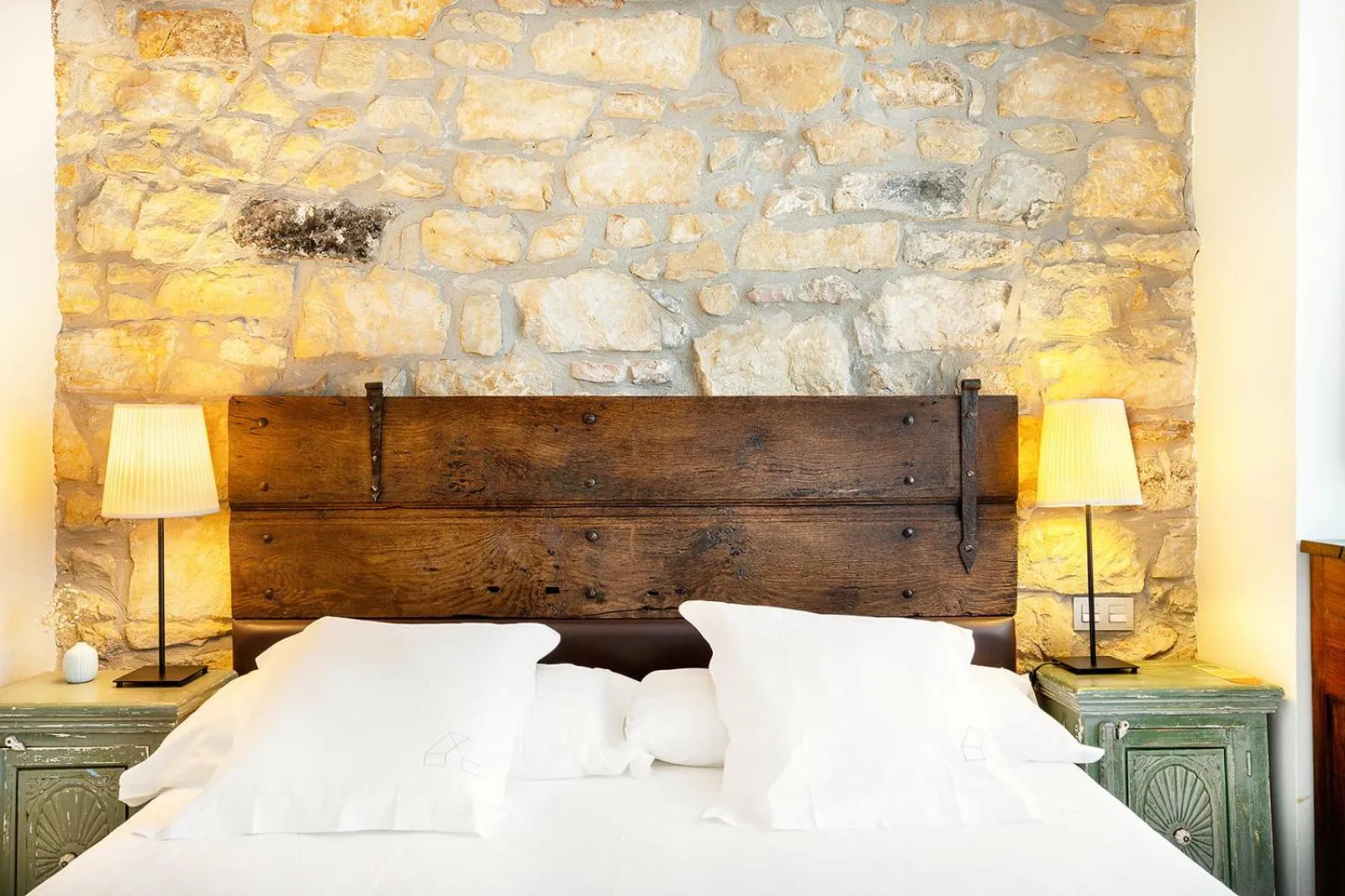 Photo of the whole room, Bed in Hotel Okako San Sebastian