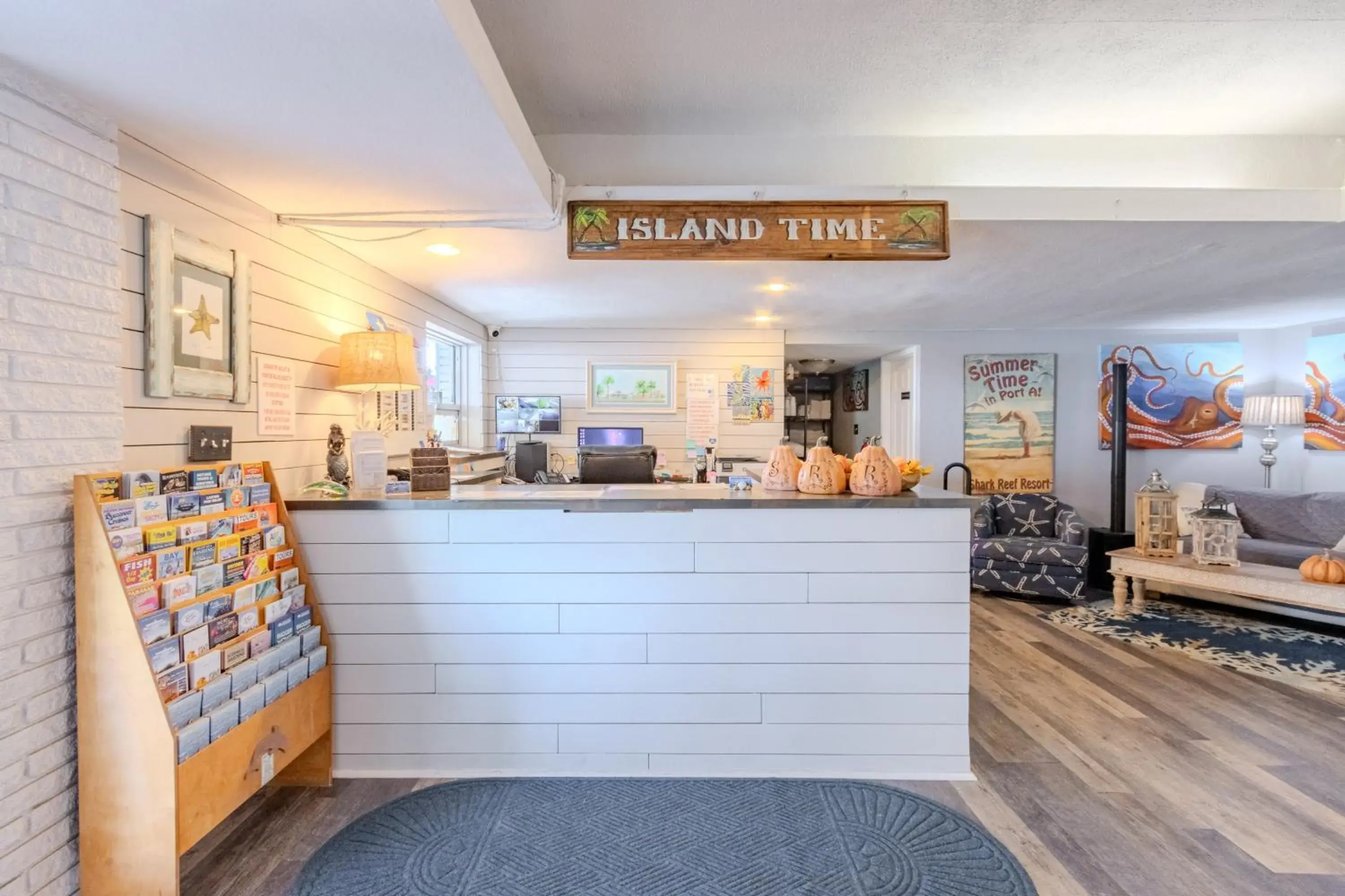 Shark Reef Resort Motel & Cottages Shark Reef Resort Motel & Cottages