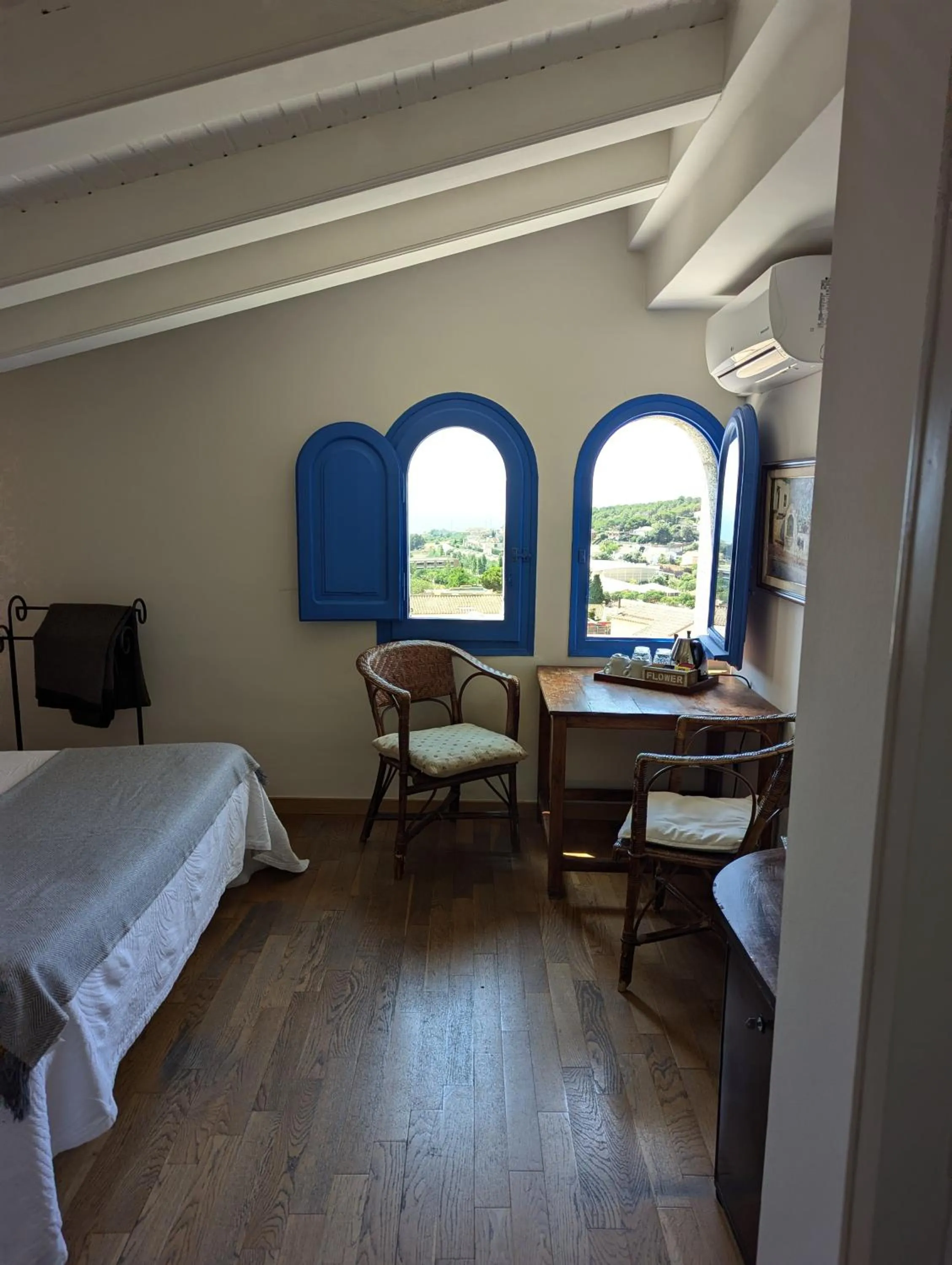 View (from property/room), Bed in Hostal de la Plaça - Hotel Boutique