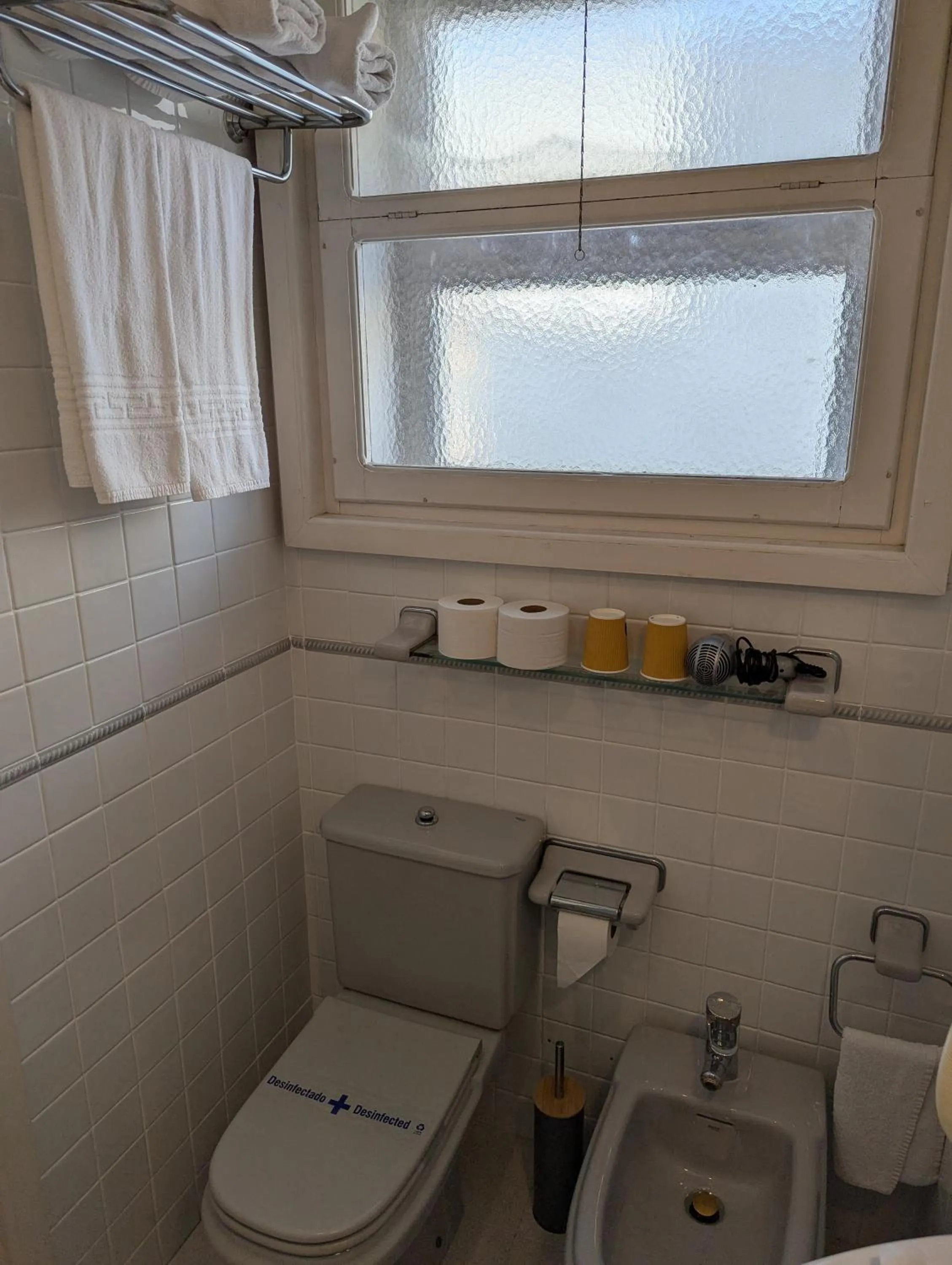 Bathroom in Hostal de la Plaça - Hotel Boutique
