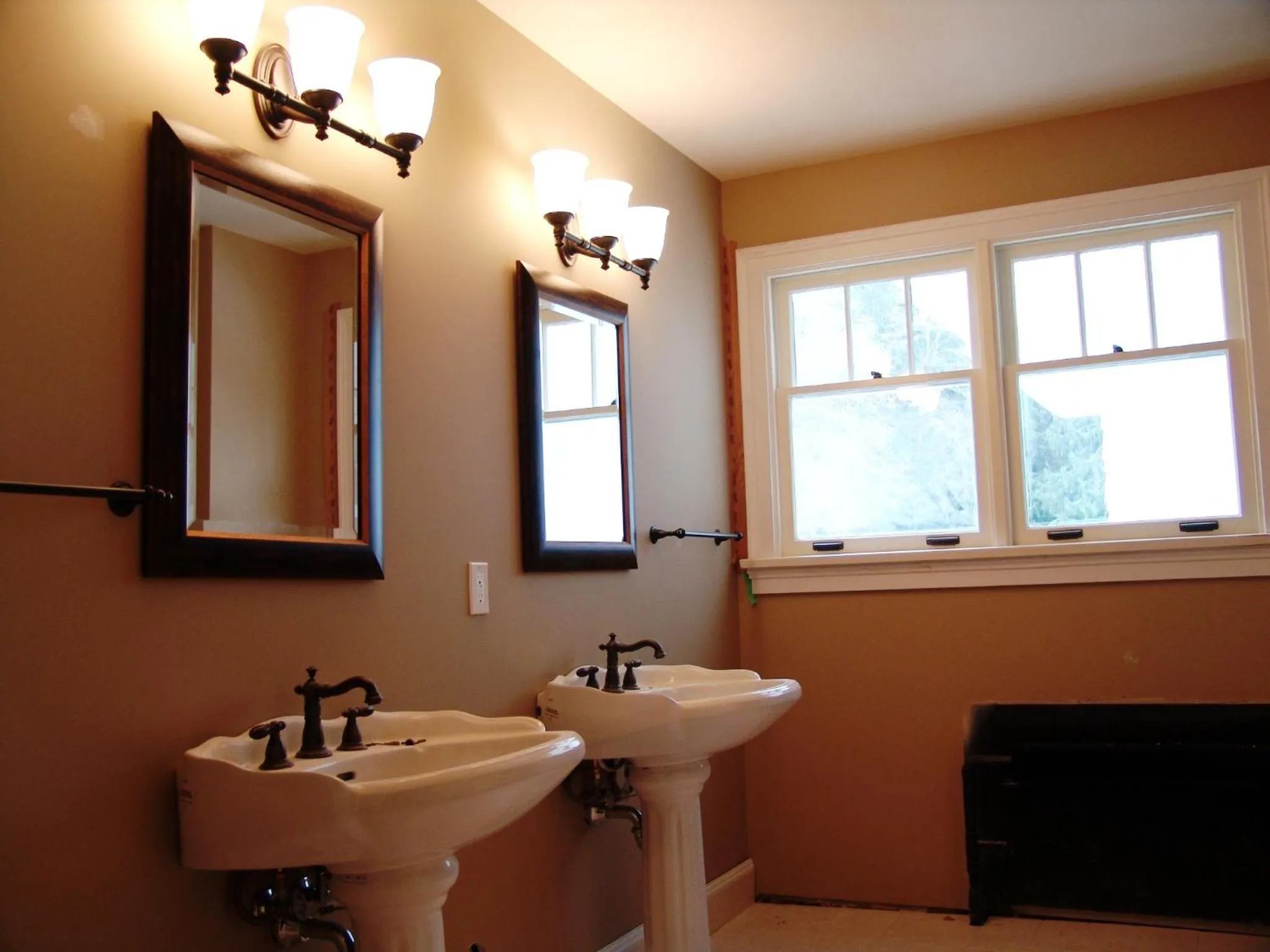 Day in Crown Mansion Boutique Hotel & Villas