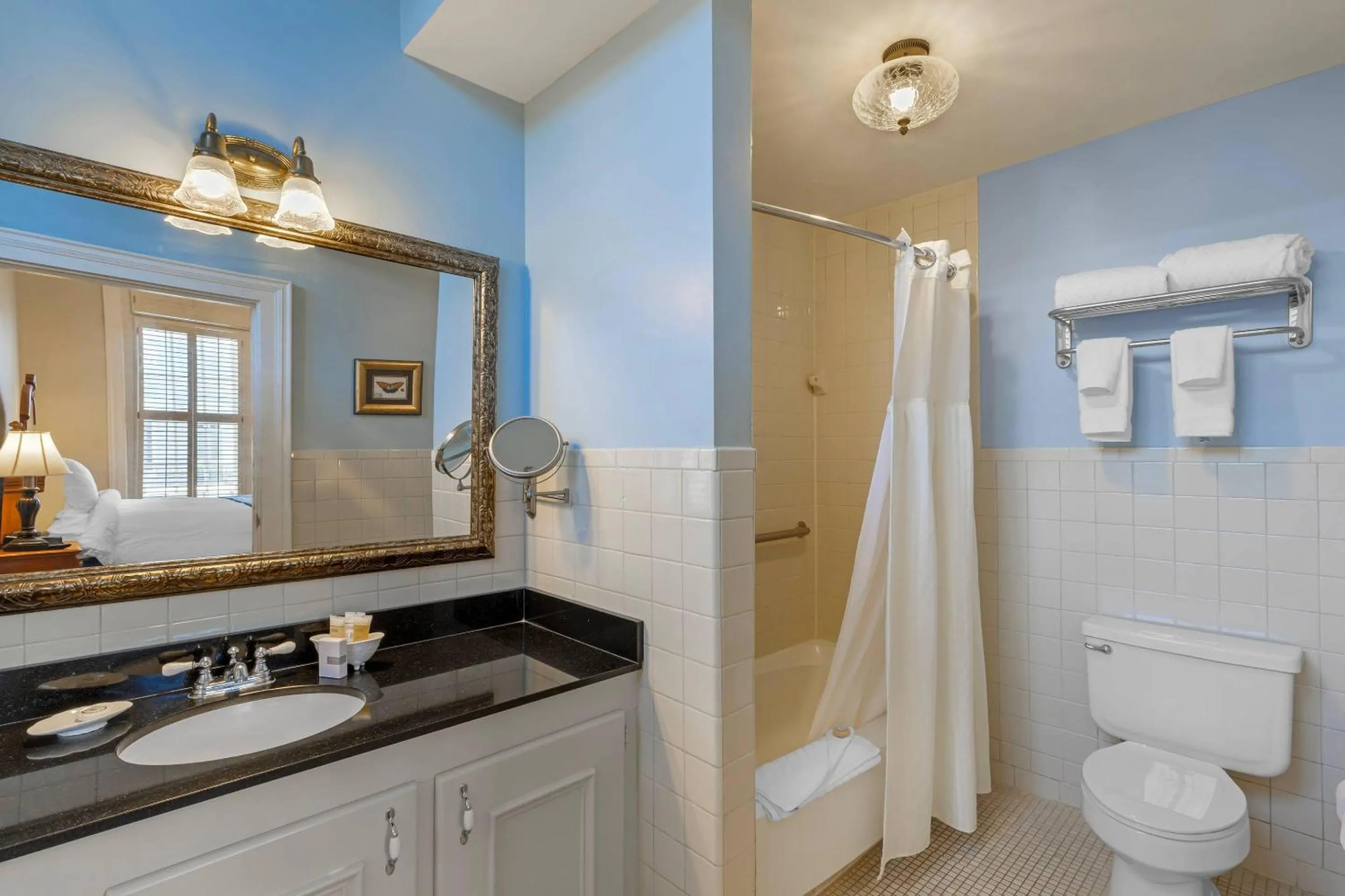 Bedroom in Windsor Hotel, an Ascend Collection Hotel