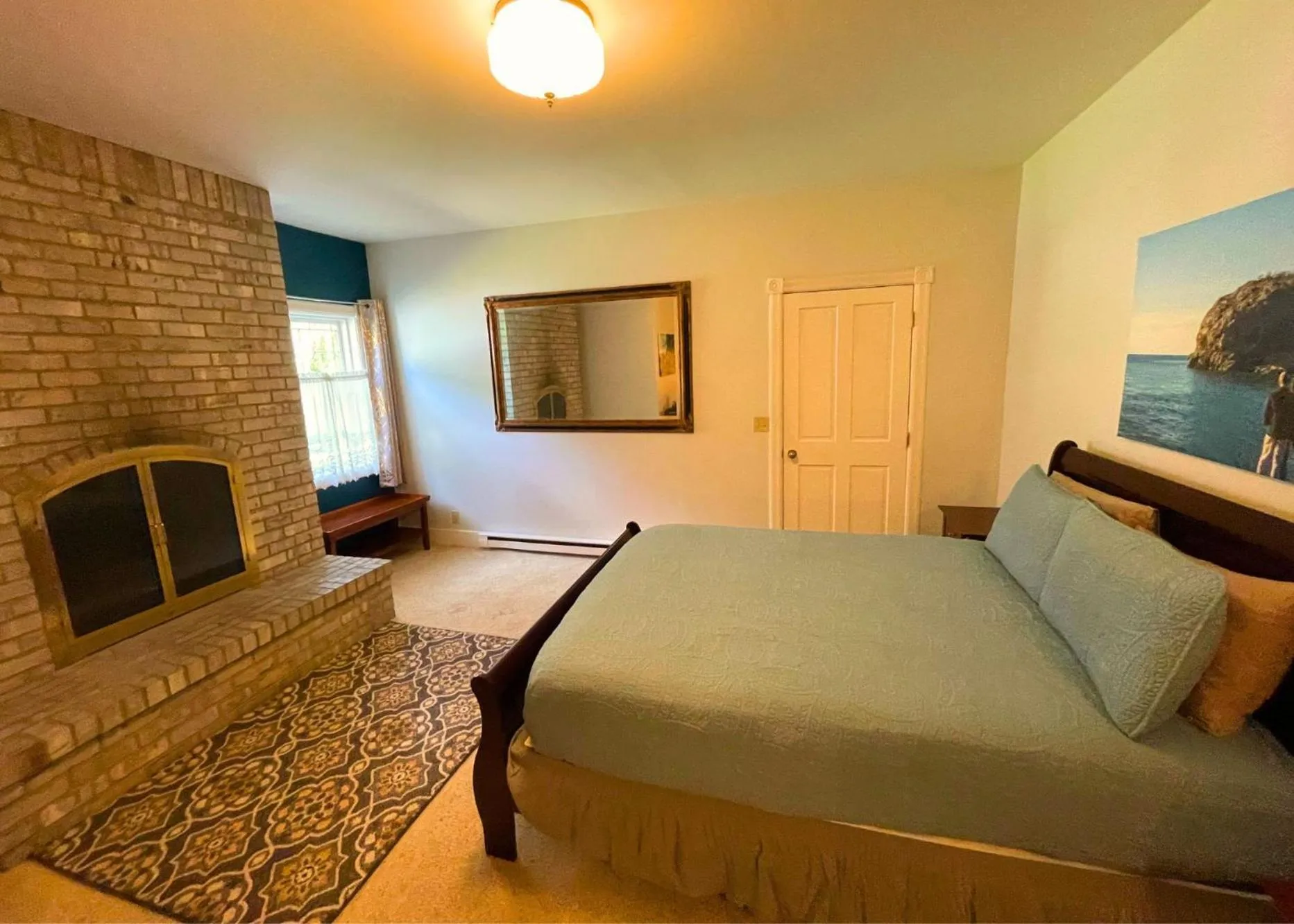 Bed in The Edenwild Boutique Inn