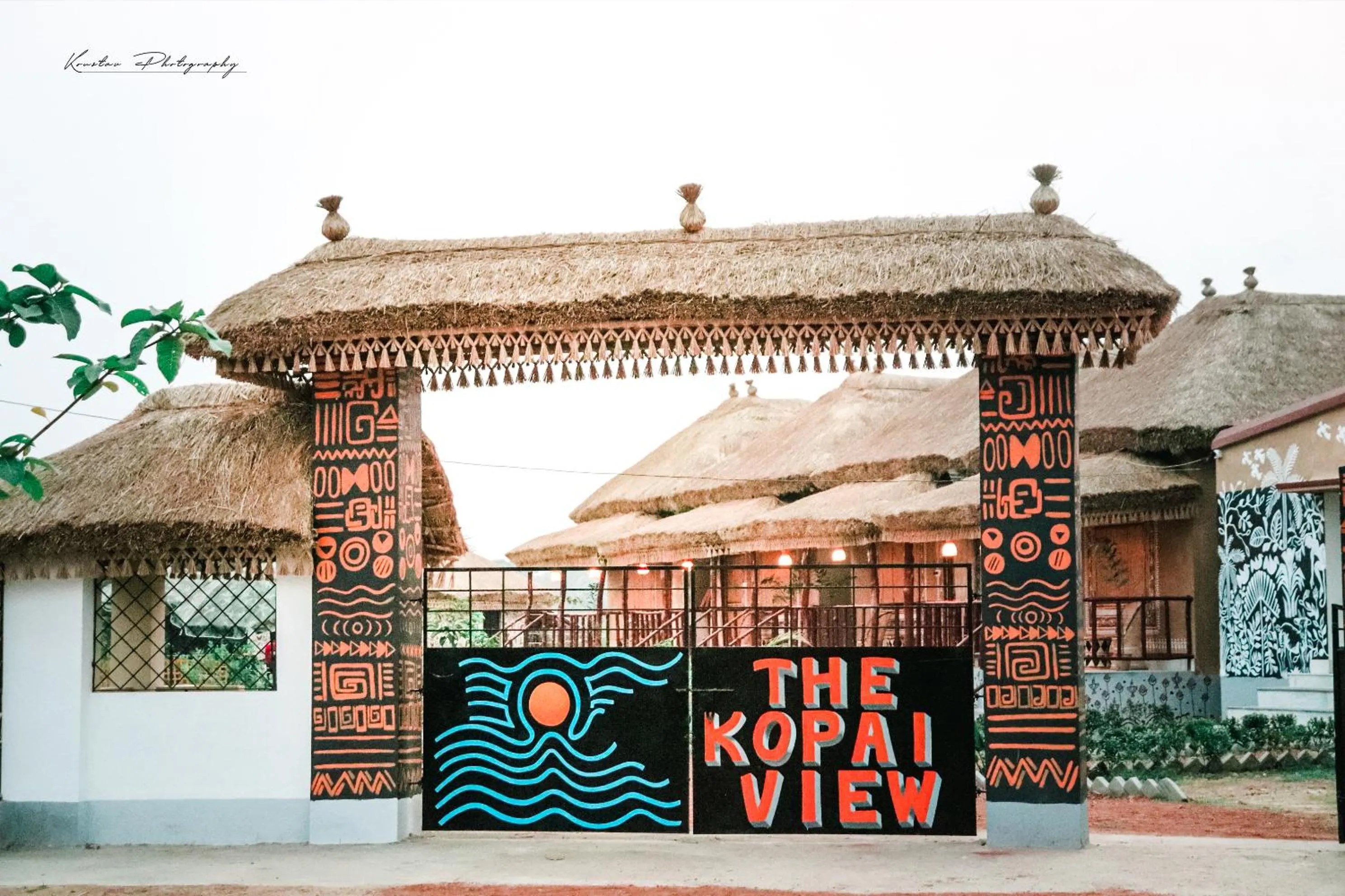 Facade/entrance in Kopai View