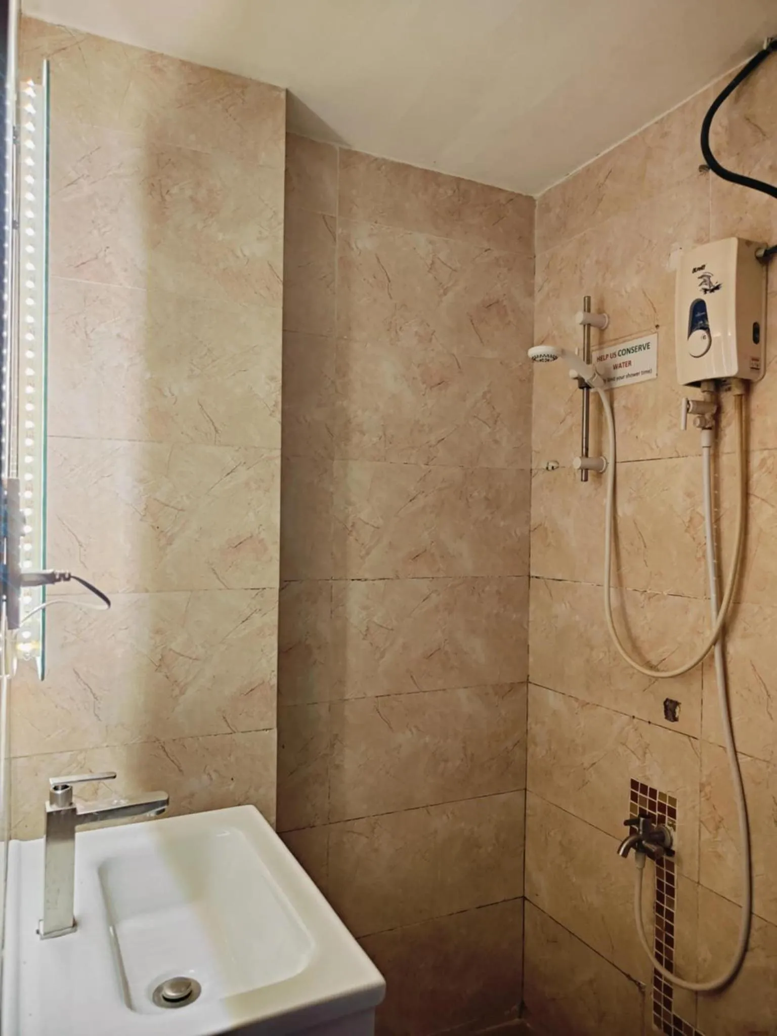 Stay Malate (Wanderers Guest House)