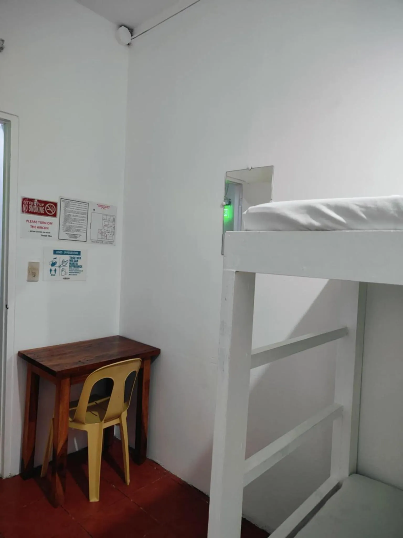 Stay Malate (Wanderers Guest House)