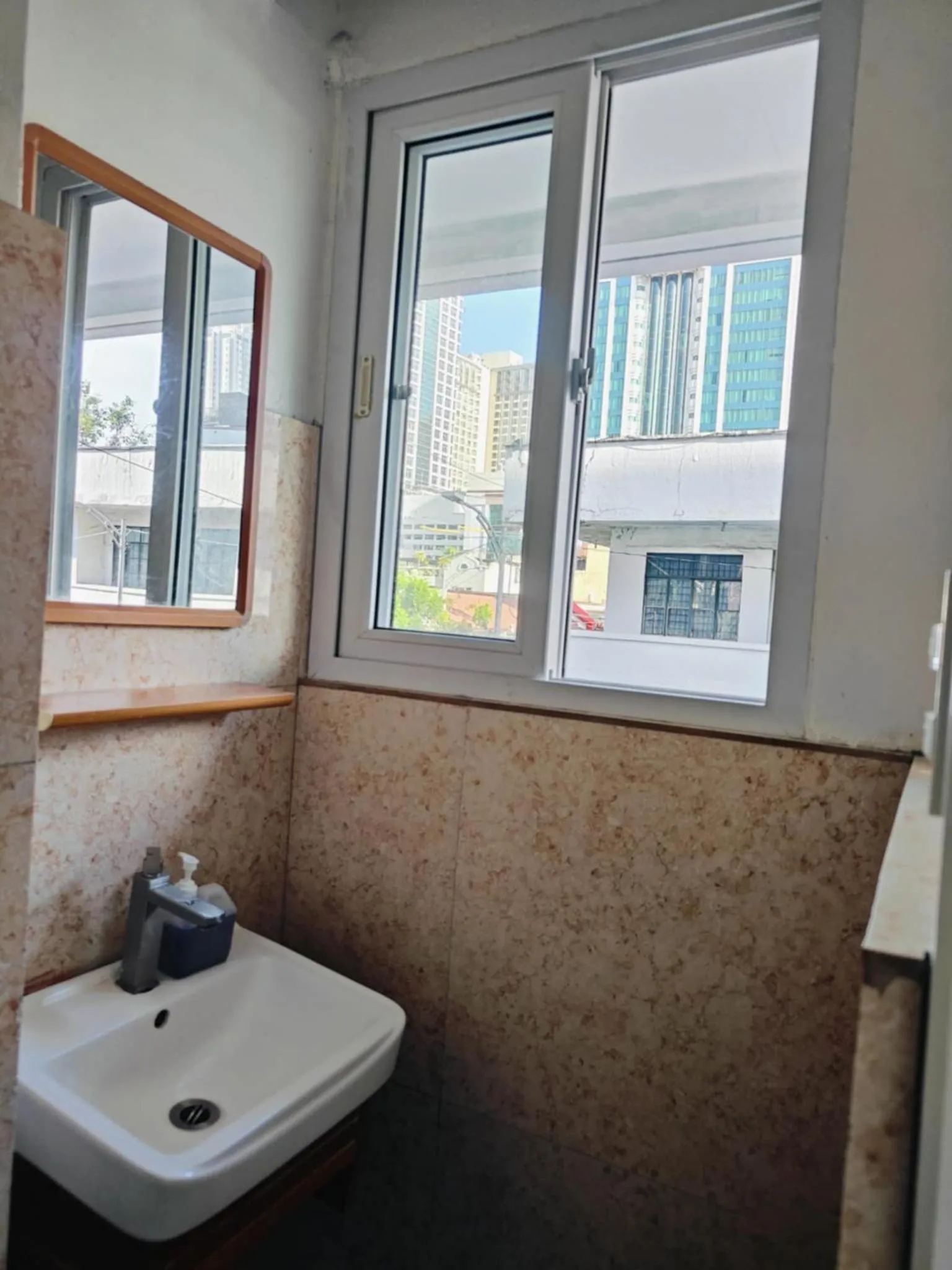 Stay Malate (Wanderers Guest House)