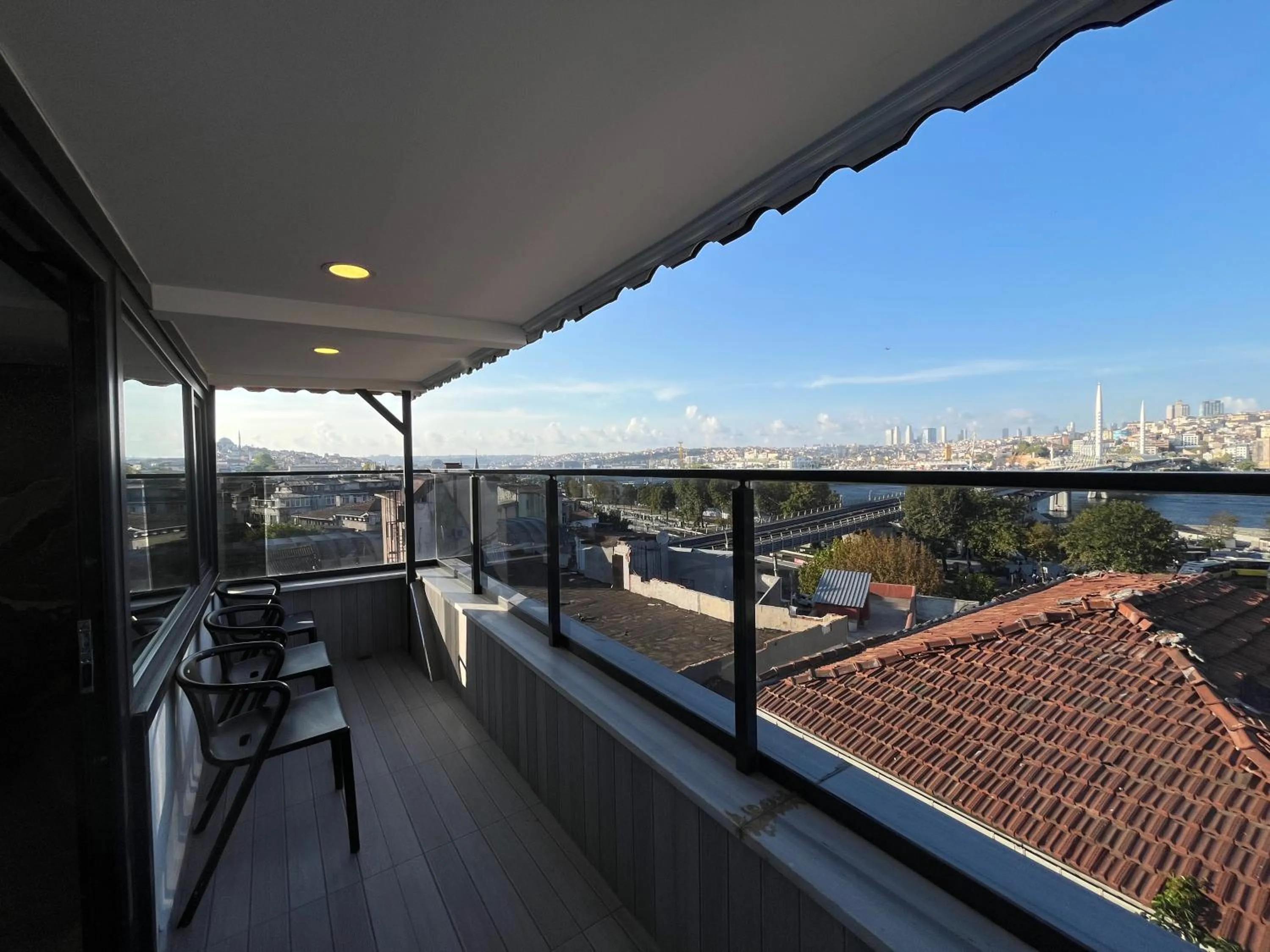 Day in White Palace Haliç