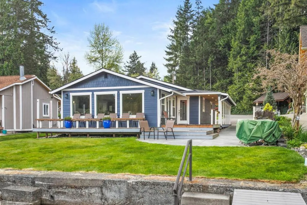 Idyllic Lakeside Getaway - Hidden Gem