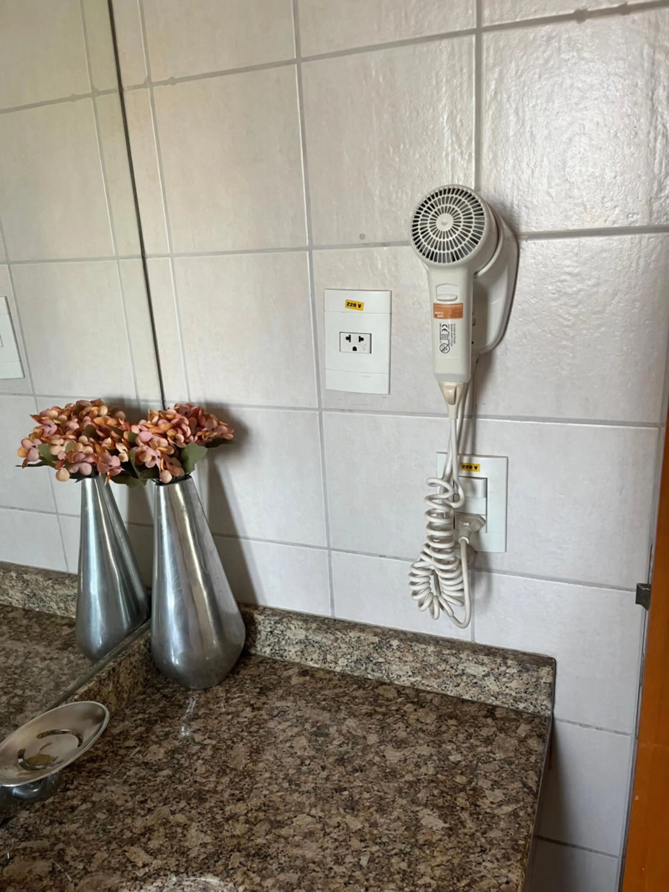 Quarto flat no Hotel Comfort de Taguatinga