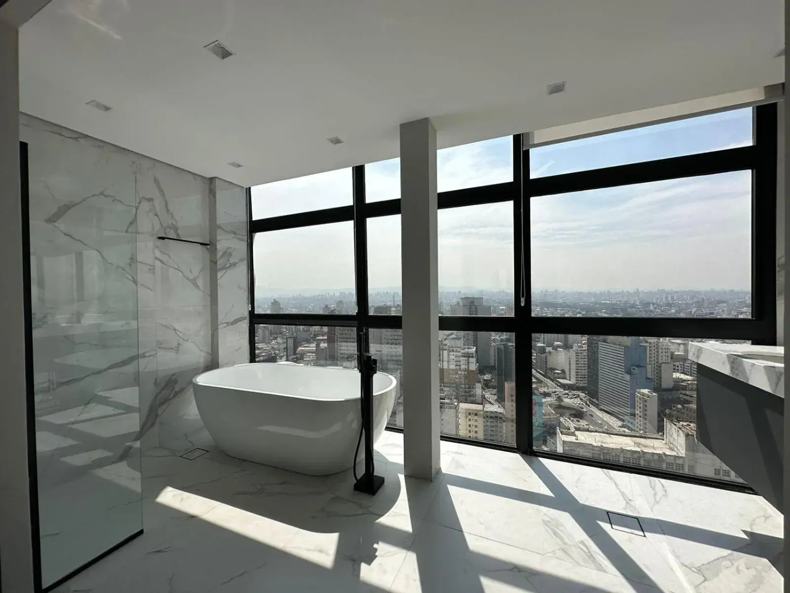 Queen Suite with Spa Bath in Sky Loft - Andar 41 Queen Suite with Spa Bath in Sky Loft - Andar 41