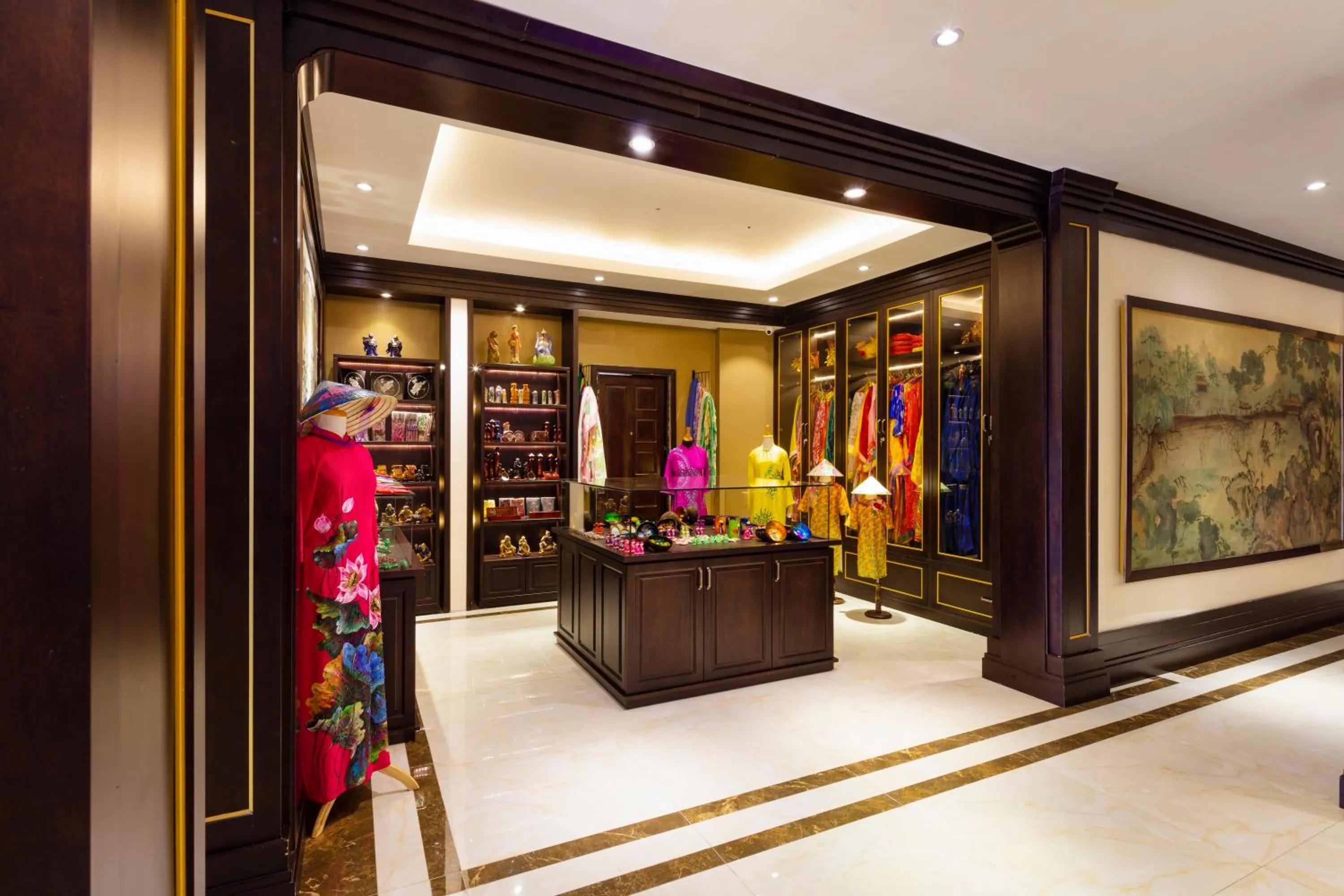 Library in Thanh Lich Royal Boutique