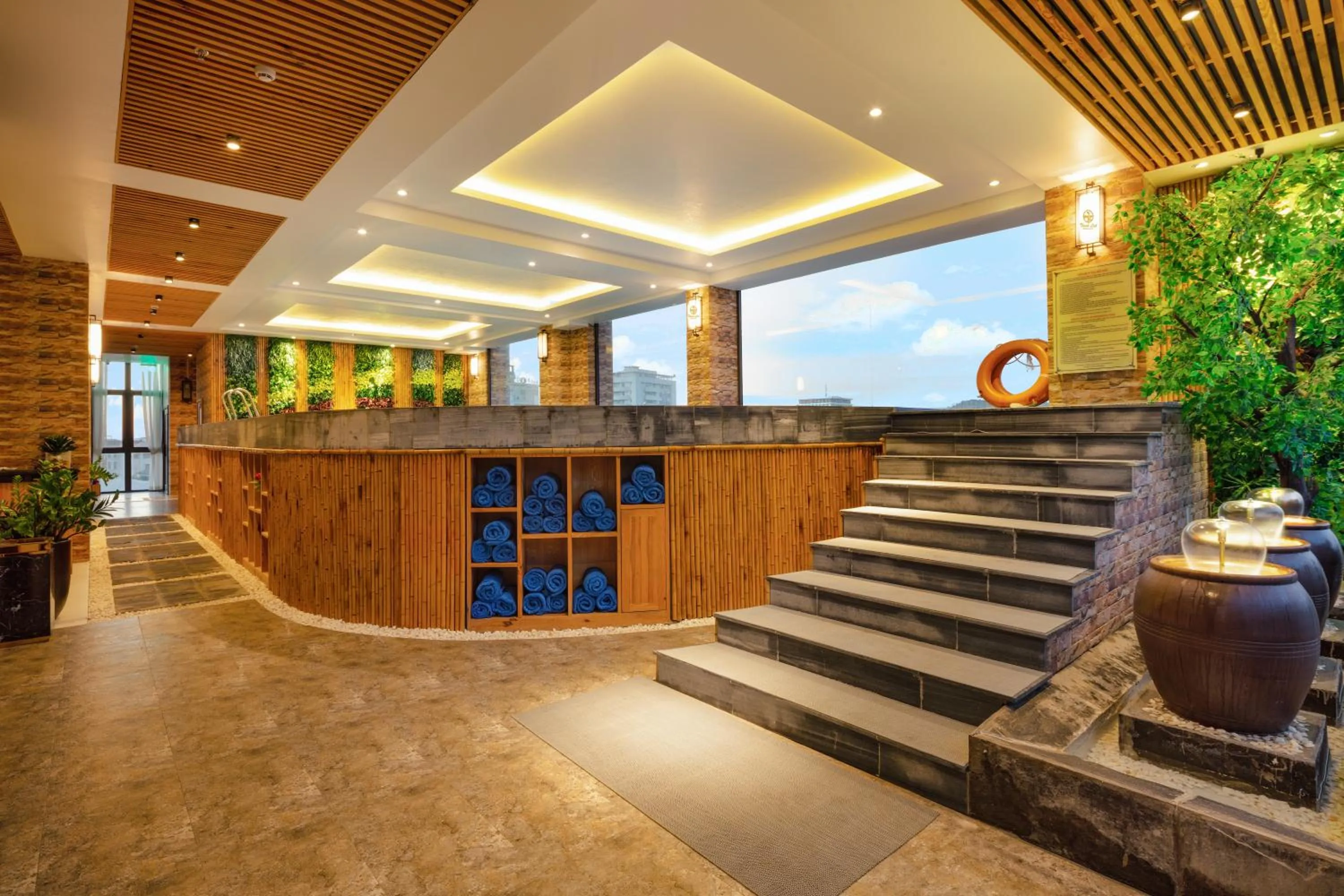 Pool view in Thanh Lich Royal Boutique