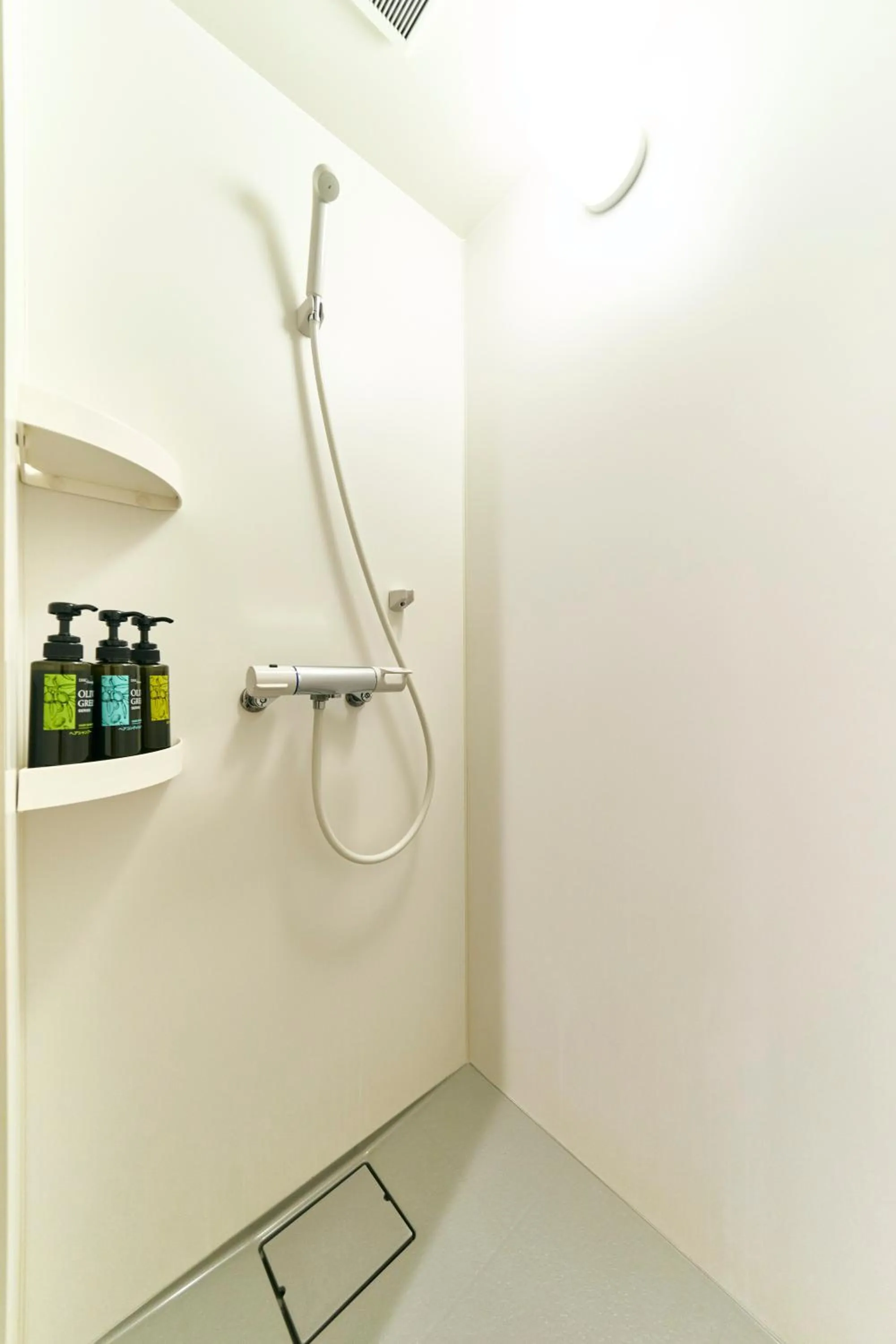 Shower in COGO TENNOJI