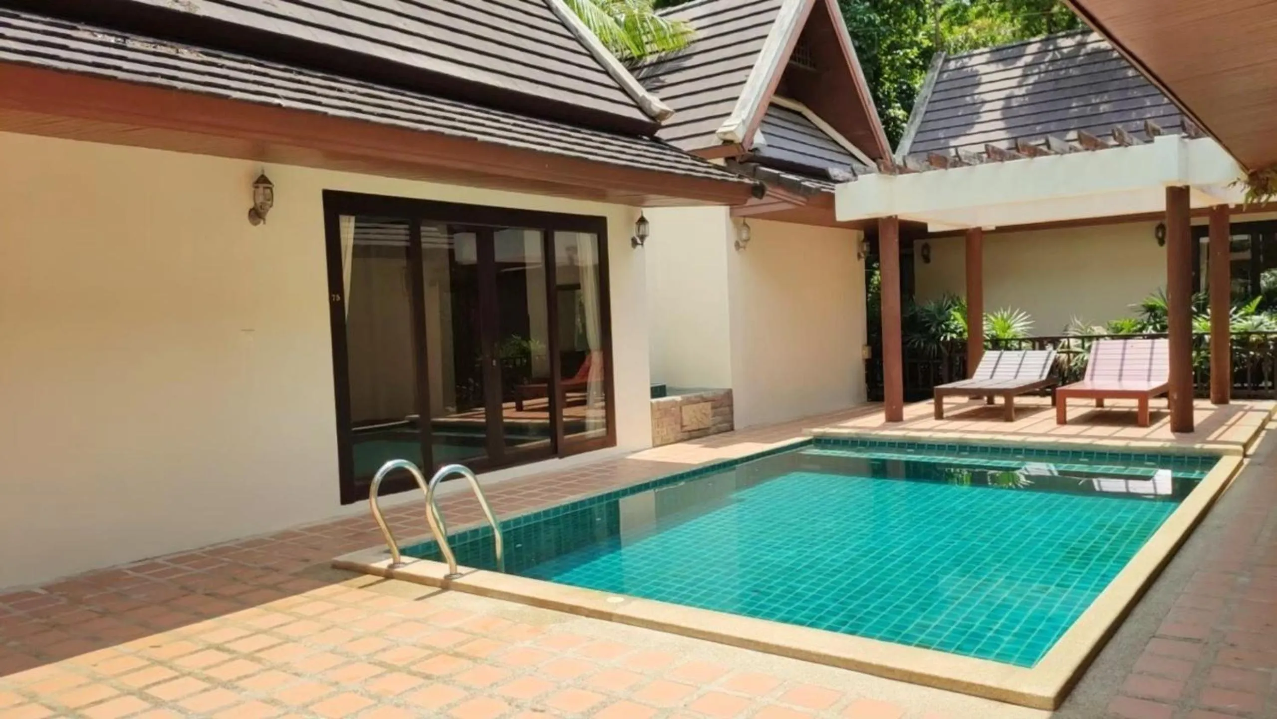 Pool view in Kooncharaburi Resort - Koh Chang