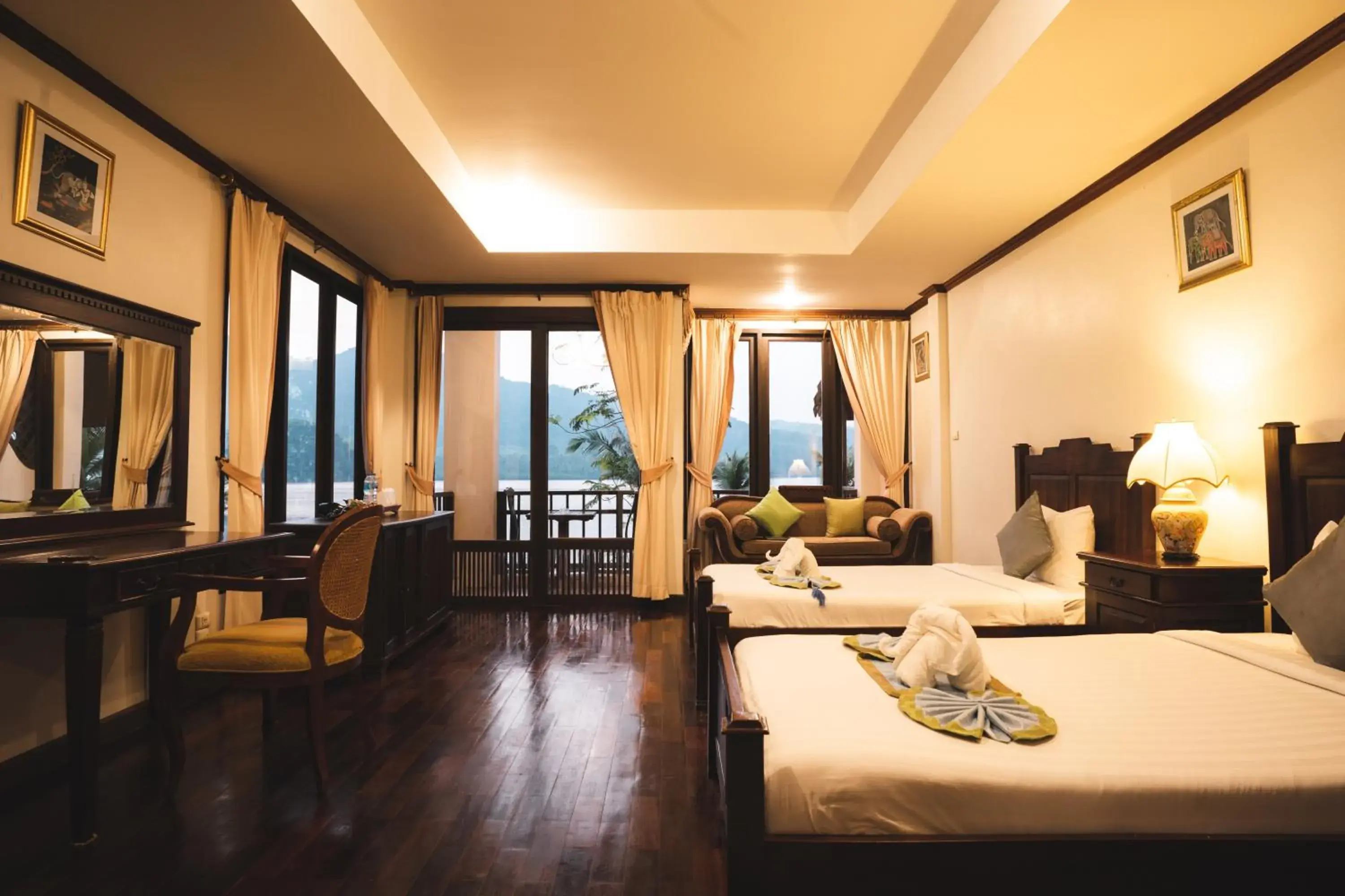 Twin Room with Sea View in Kooncharaburi Resort - Koh Chang Twin Room with Sea View in Kooncharaburi Resort - Koh Chang