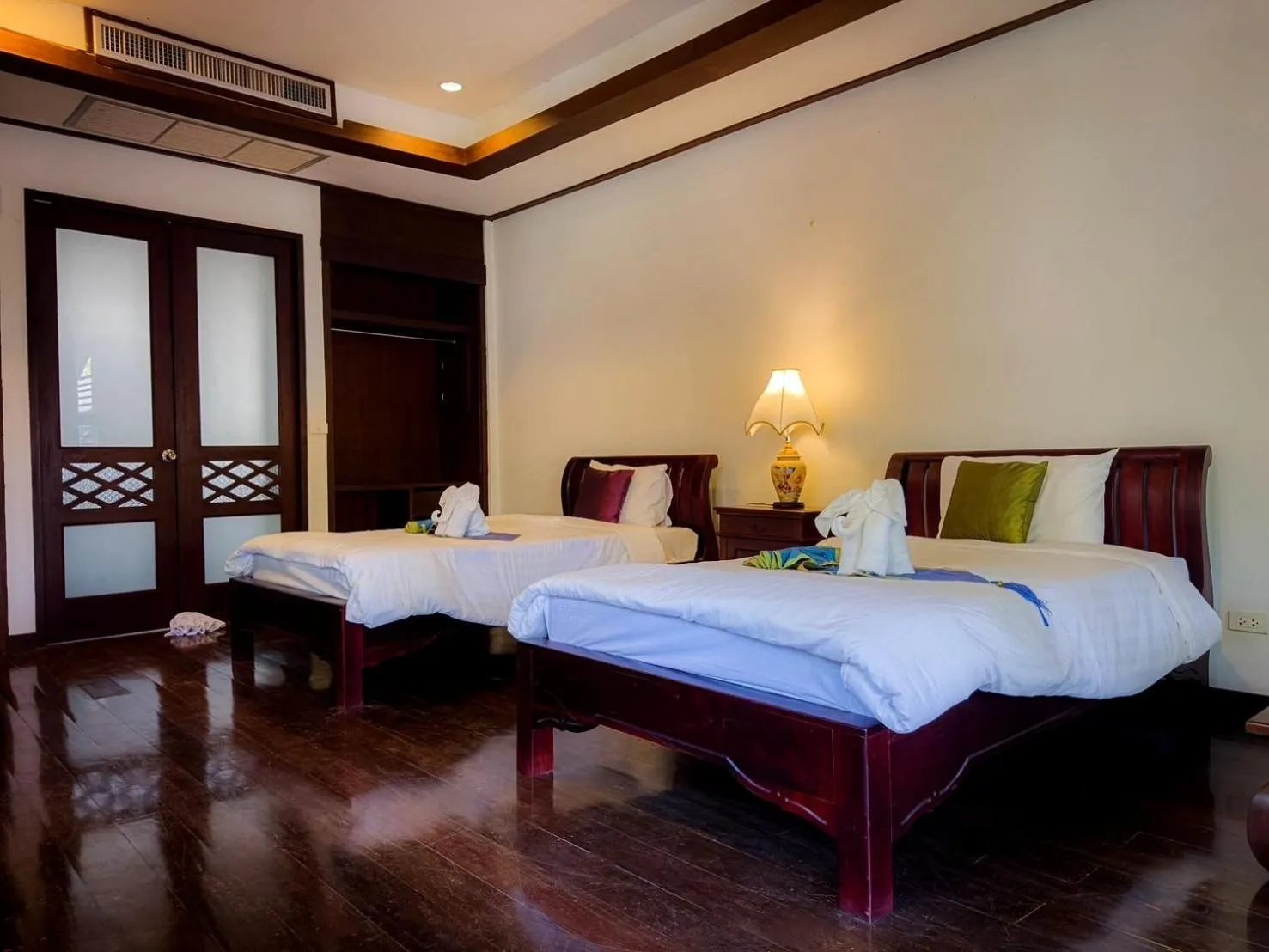 Bed in Kooncharaburi Resort - Koh Chang