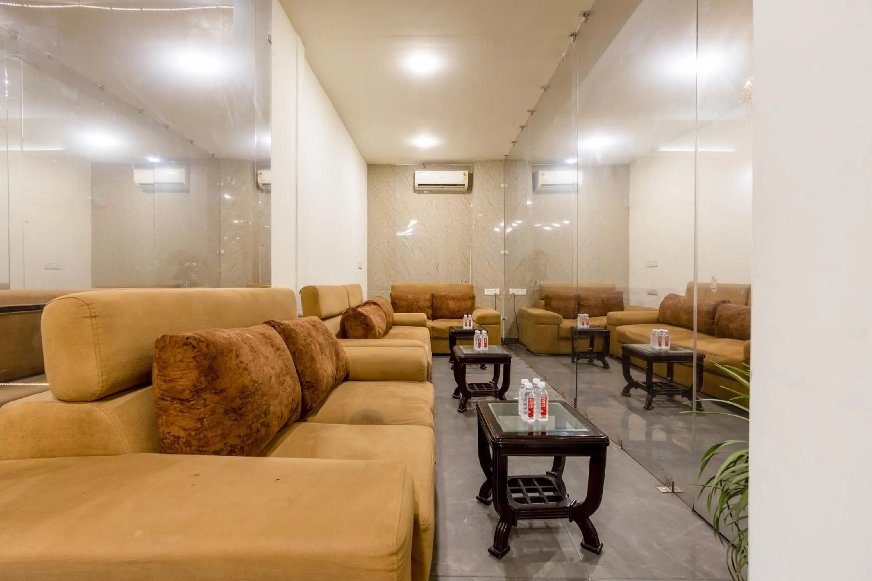 Yahobhoomi Hotel Tashree Dwarka Sector 23