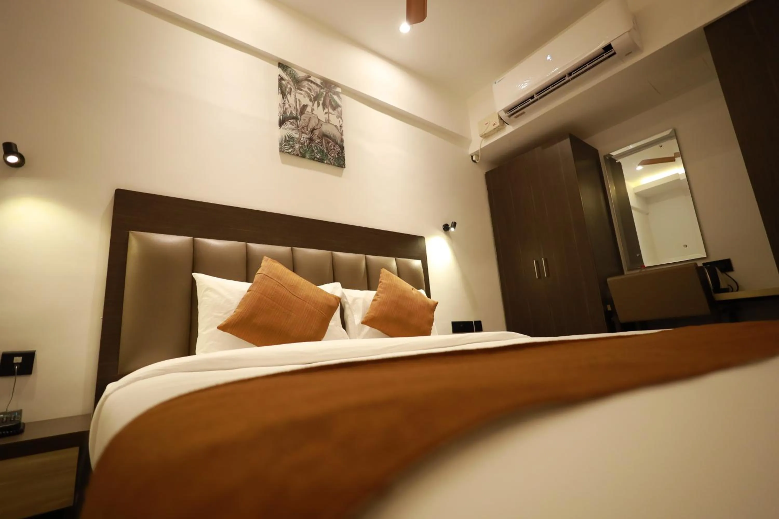 Bed in Goodland Elegance