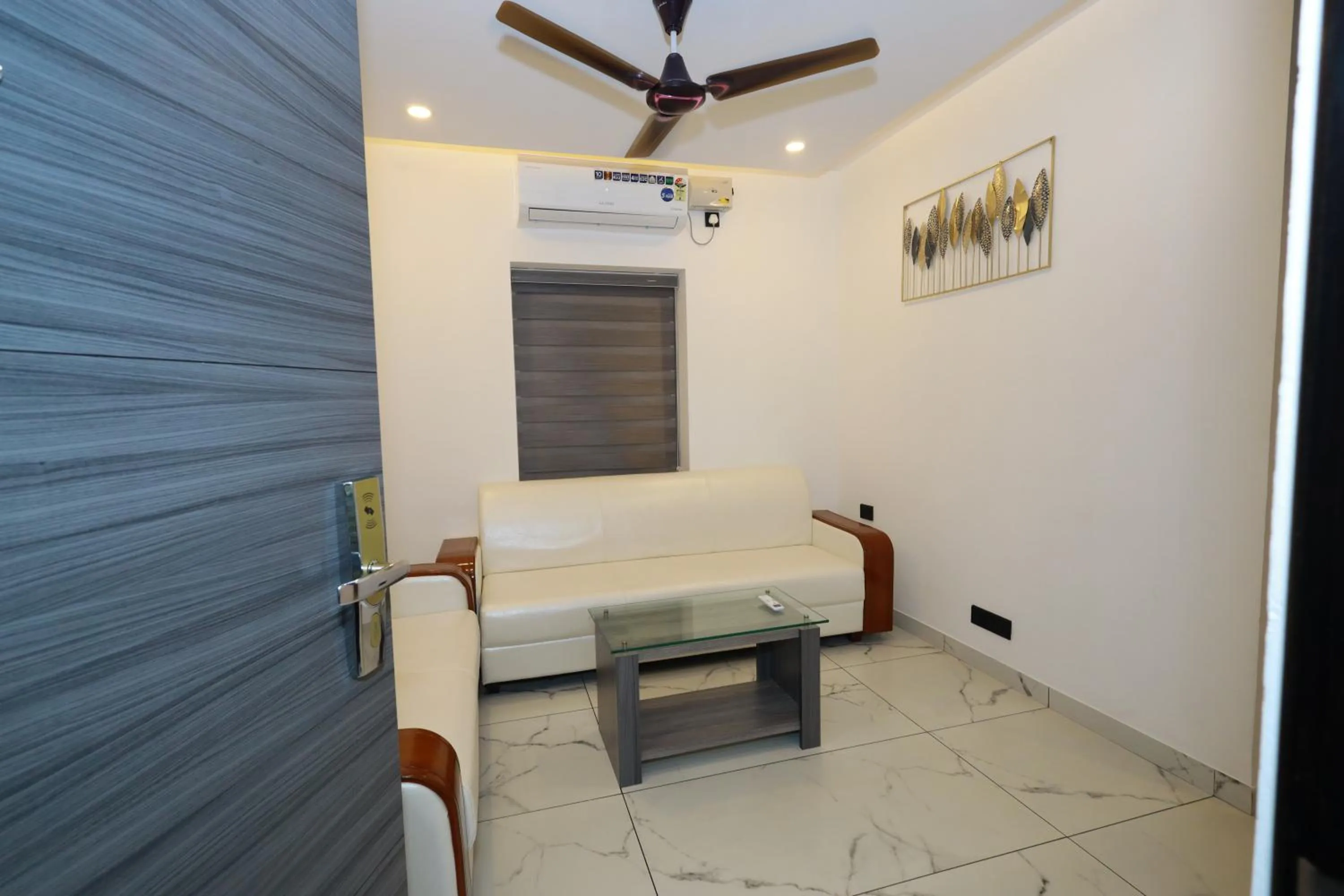 Living room in Goodland Elegance