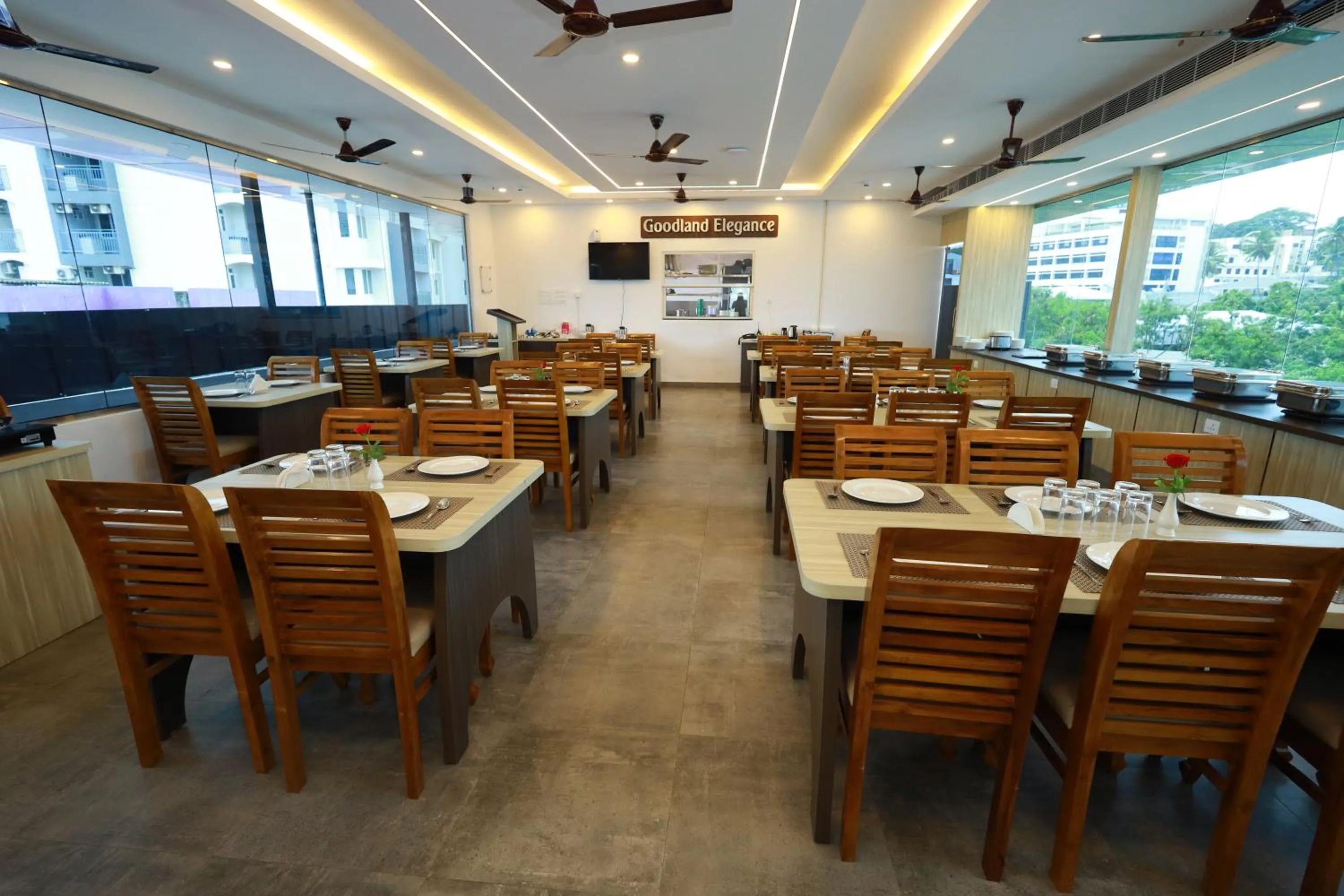 Restaurant/places to eat in Goodland Elegance