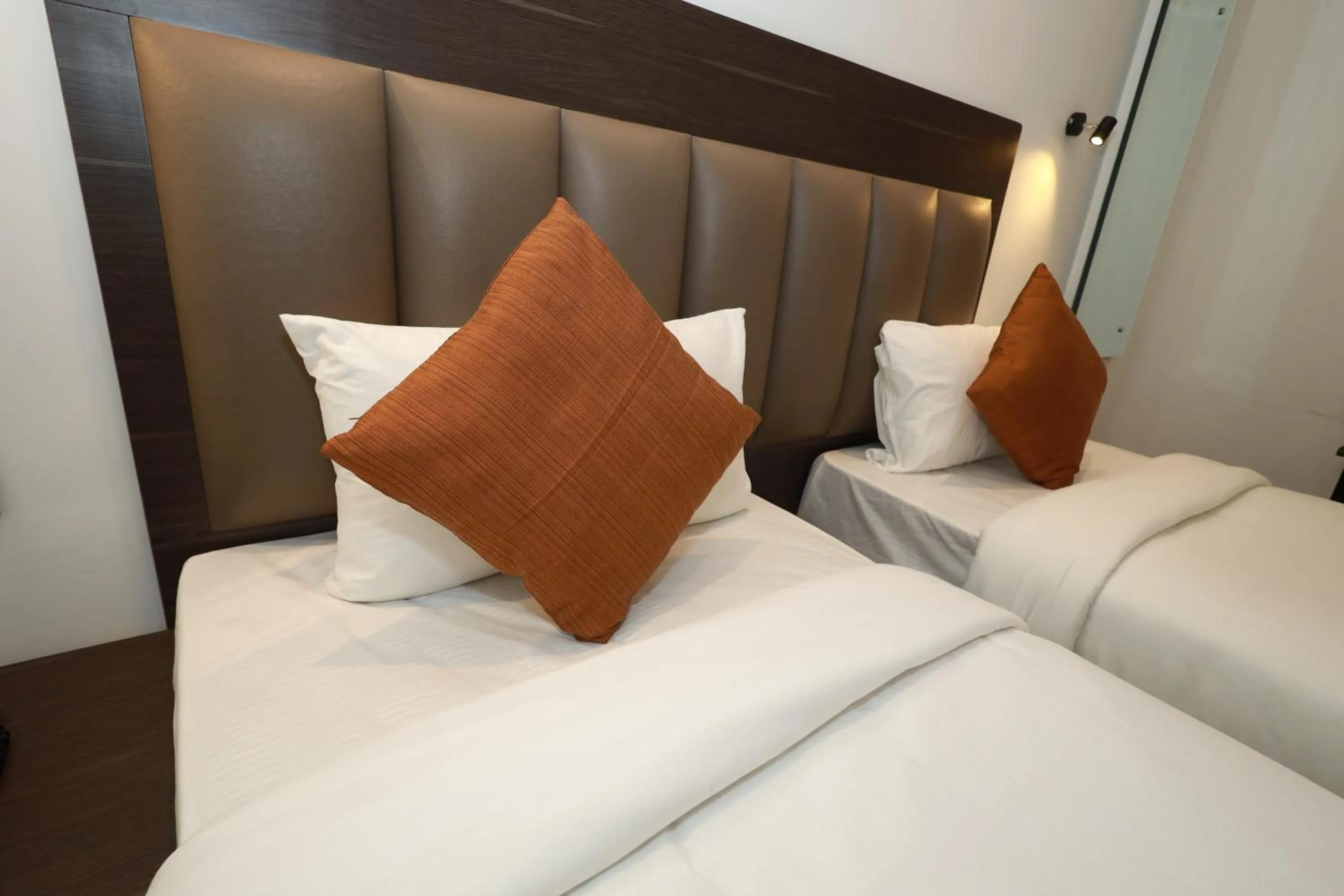 Bed in Goodland Elegance