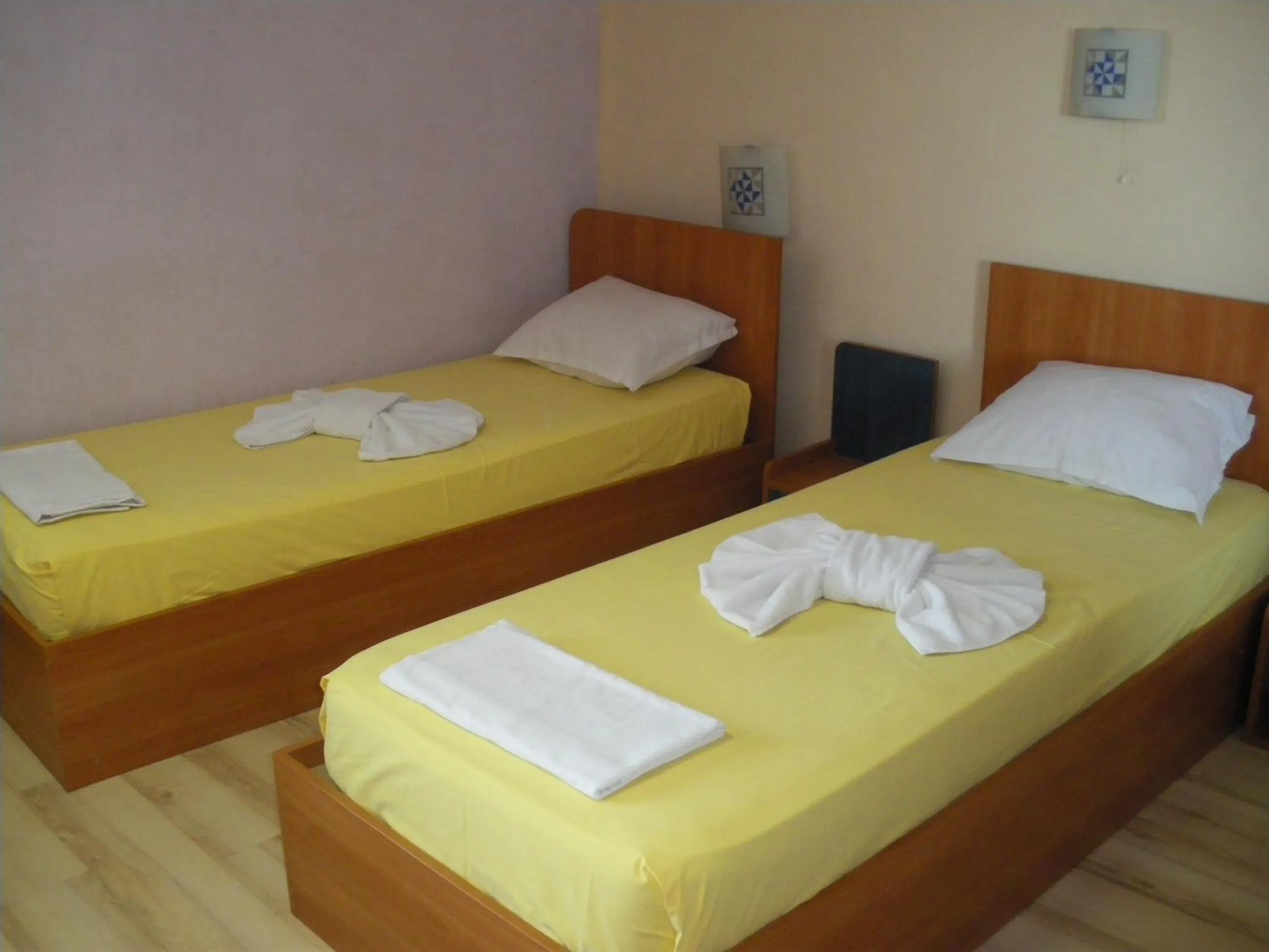 Bedroom, Bed in Brani Family Hotel