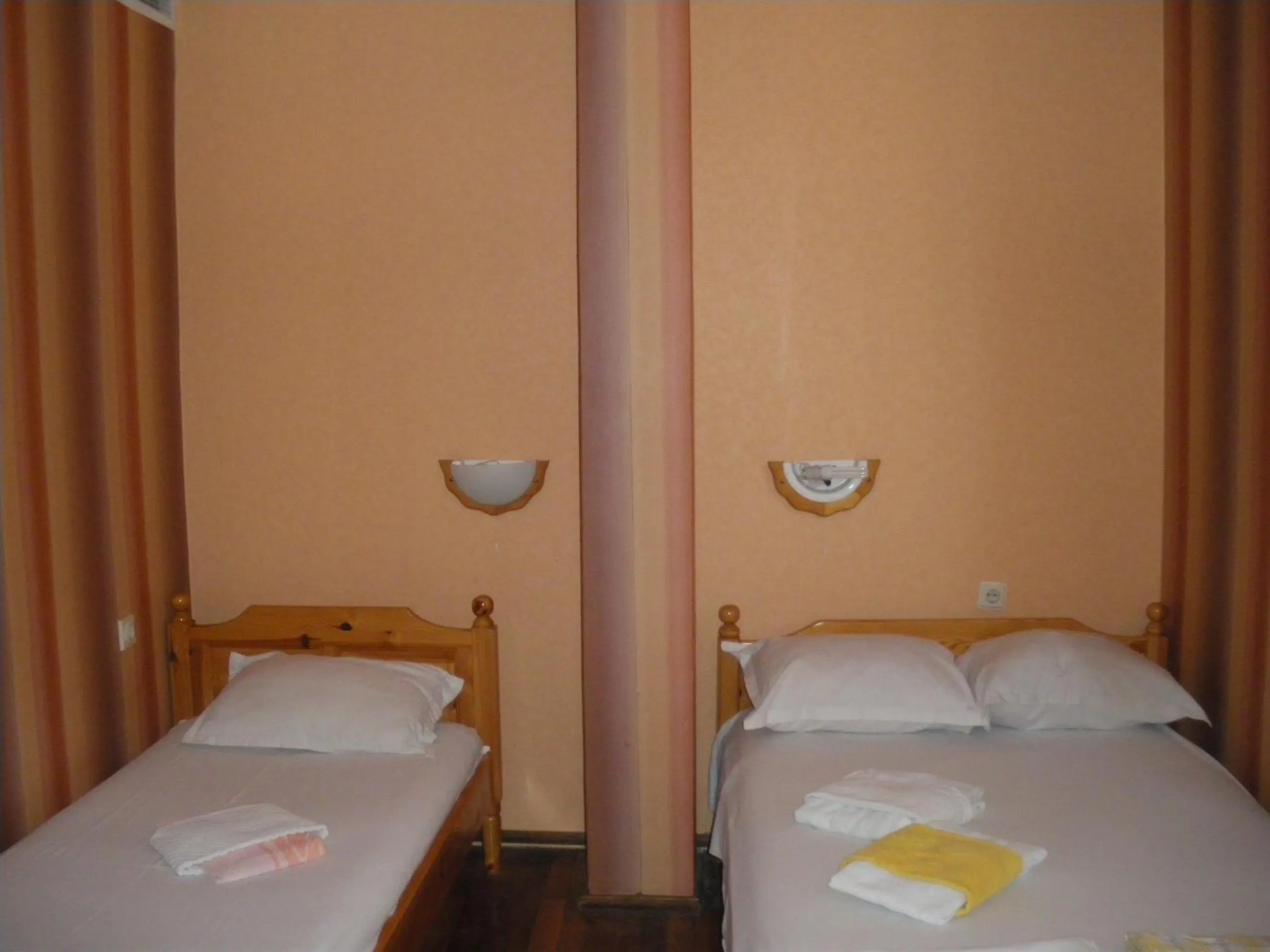 Bed in Brani Family Hotel