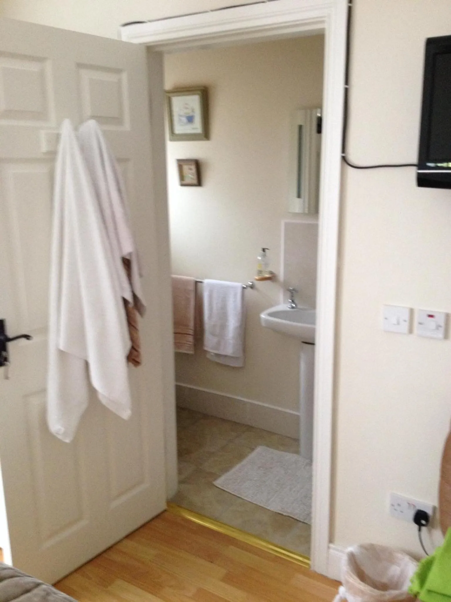 Bathroom in Inisean Ocean View