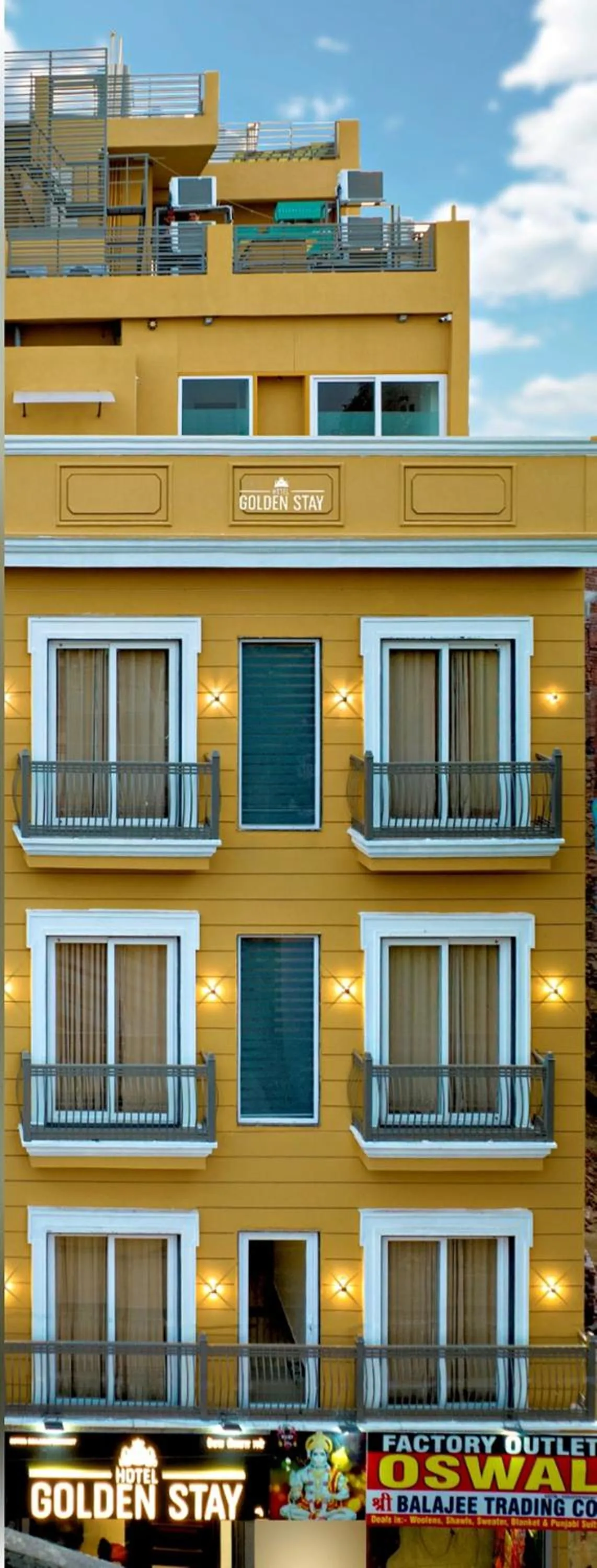 Property building in Hotel Golden Stay