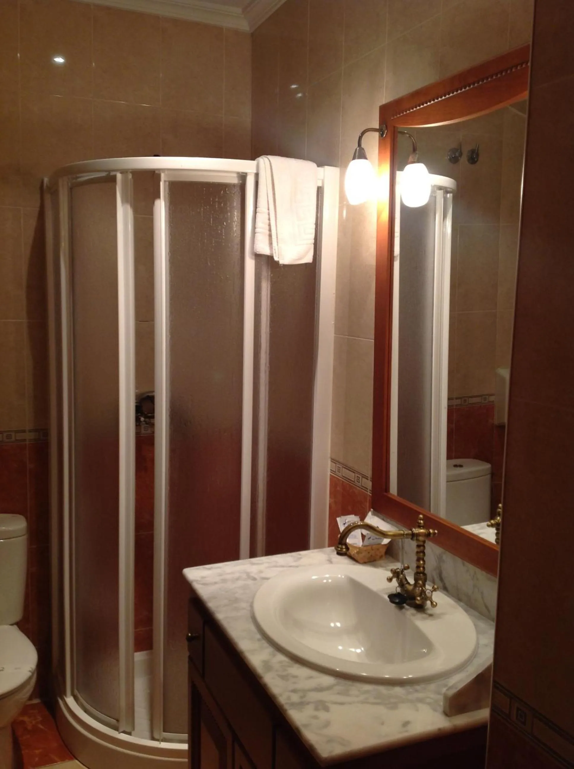 Bathroom in Hotel Julio