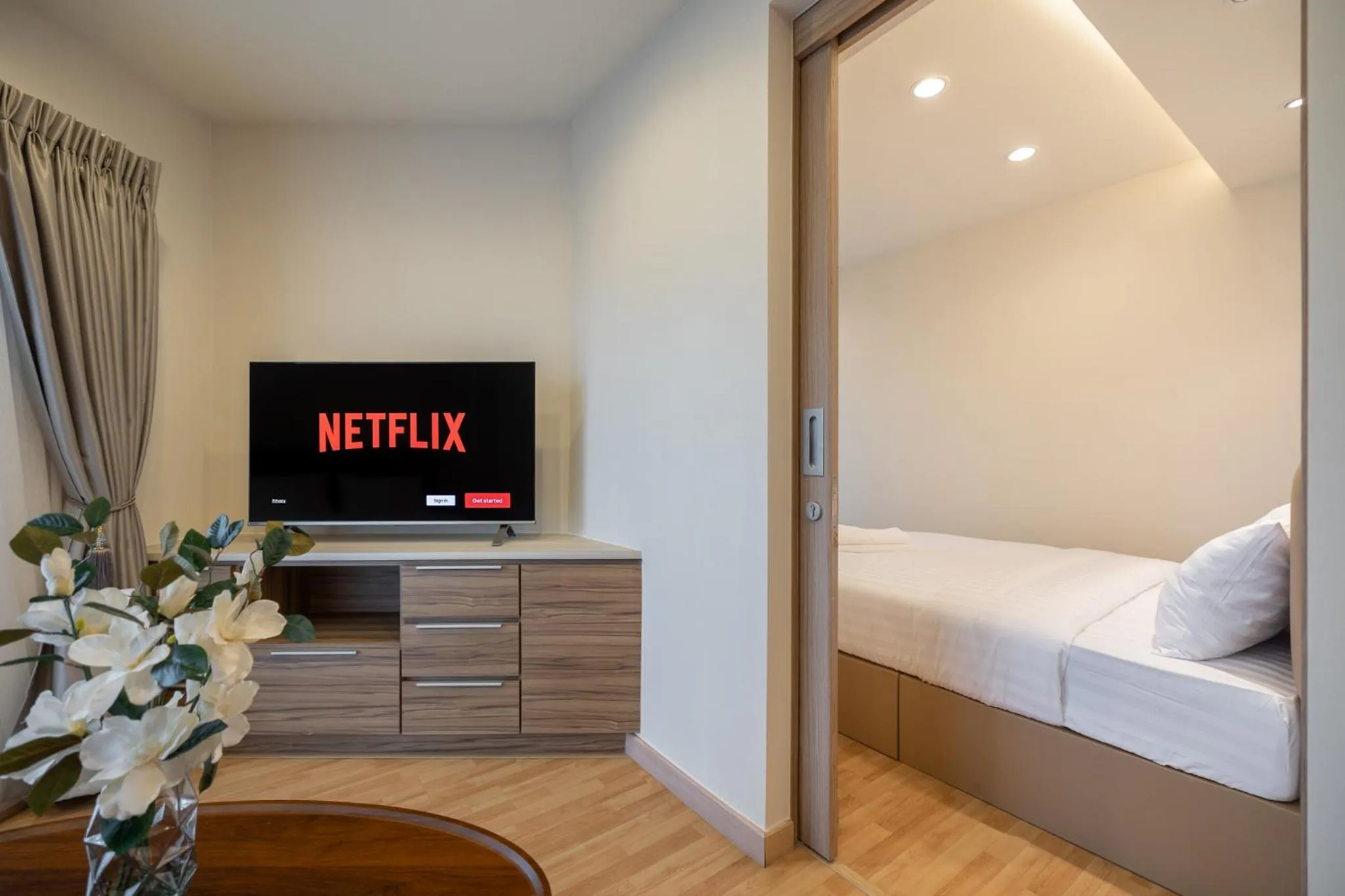 TV and multimedia, Bed in Exoresidence The Heart of Chinatown