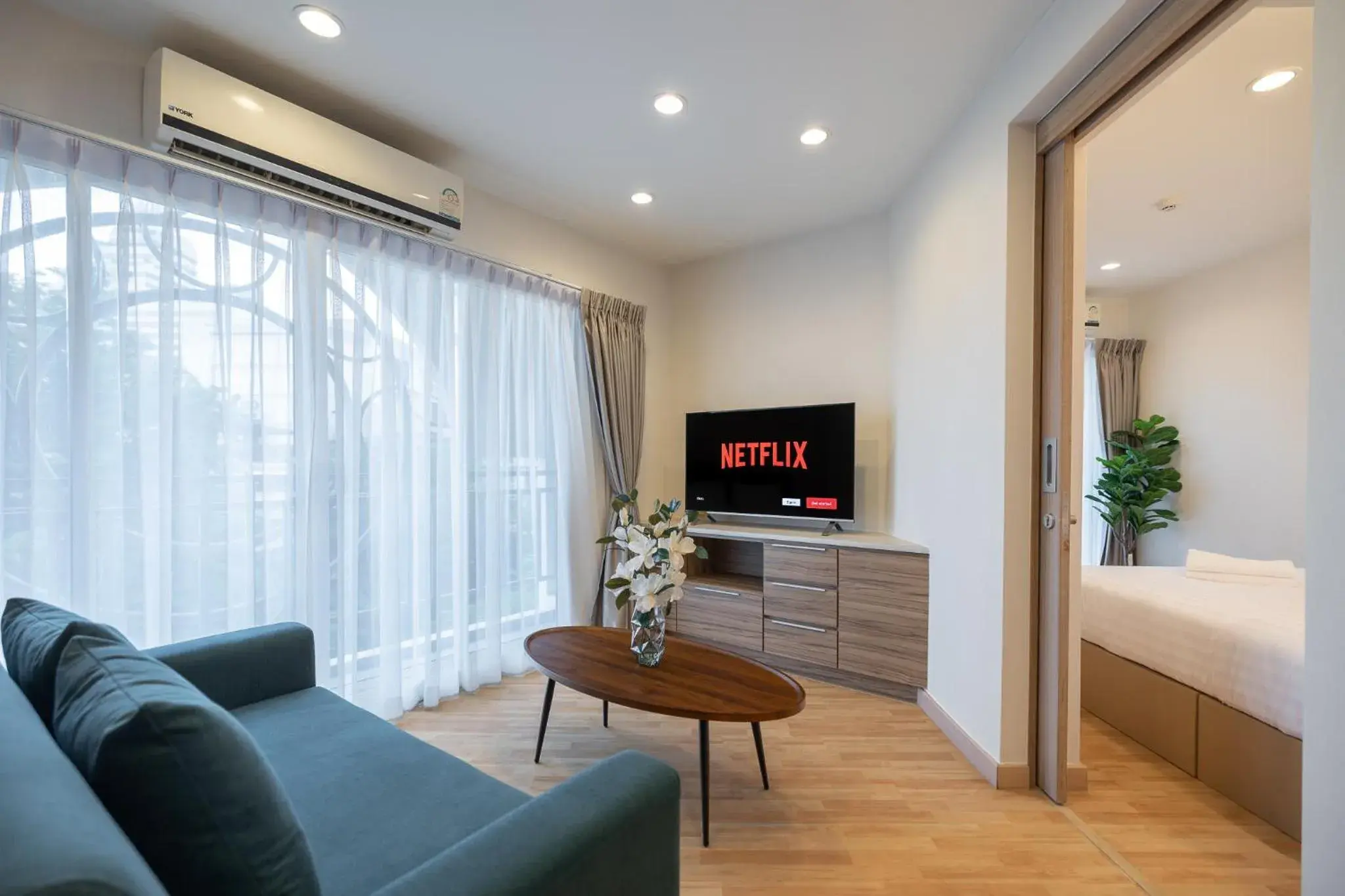 Suite double room with balcony in Exoresidence The Heart of Chinatown Suite double room with balcony in Exoresidence The Heart of Chinatown