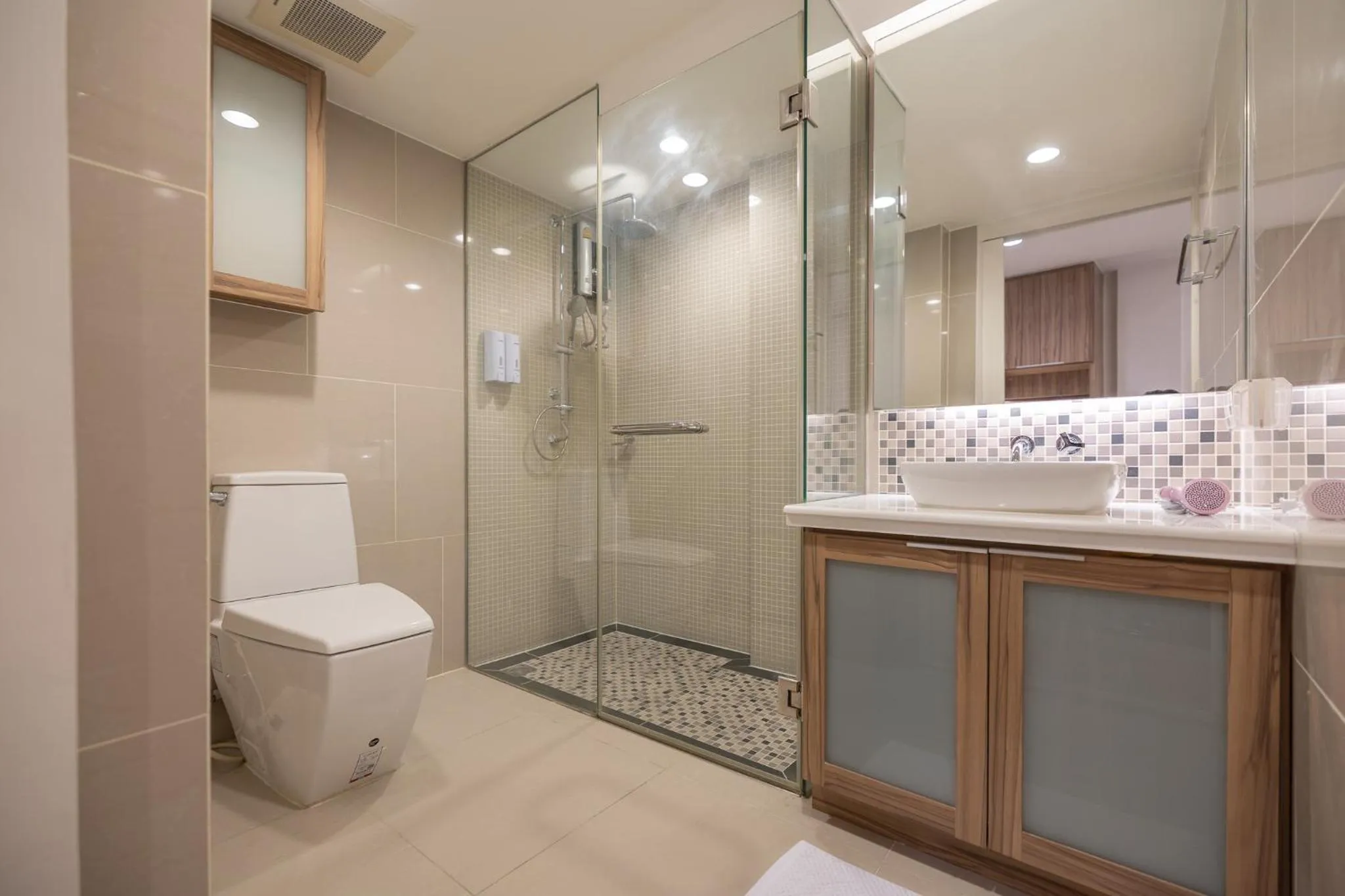 Bathroom in Exoresidence The Heart of Chinatown