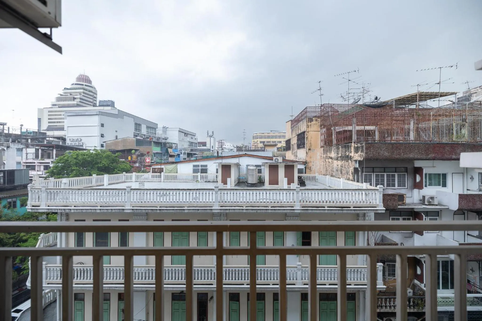 Balcony/Terrace in Exoresidence The Heart of Chinatown