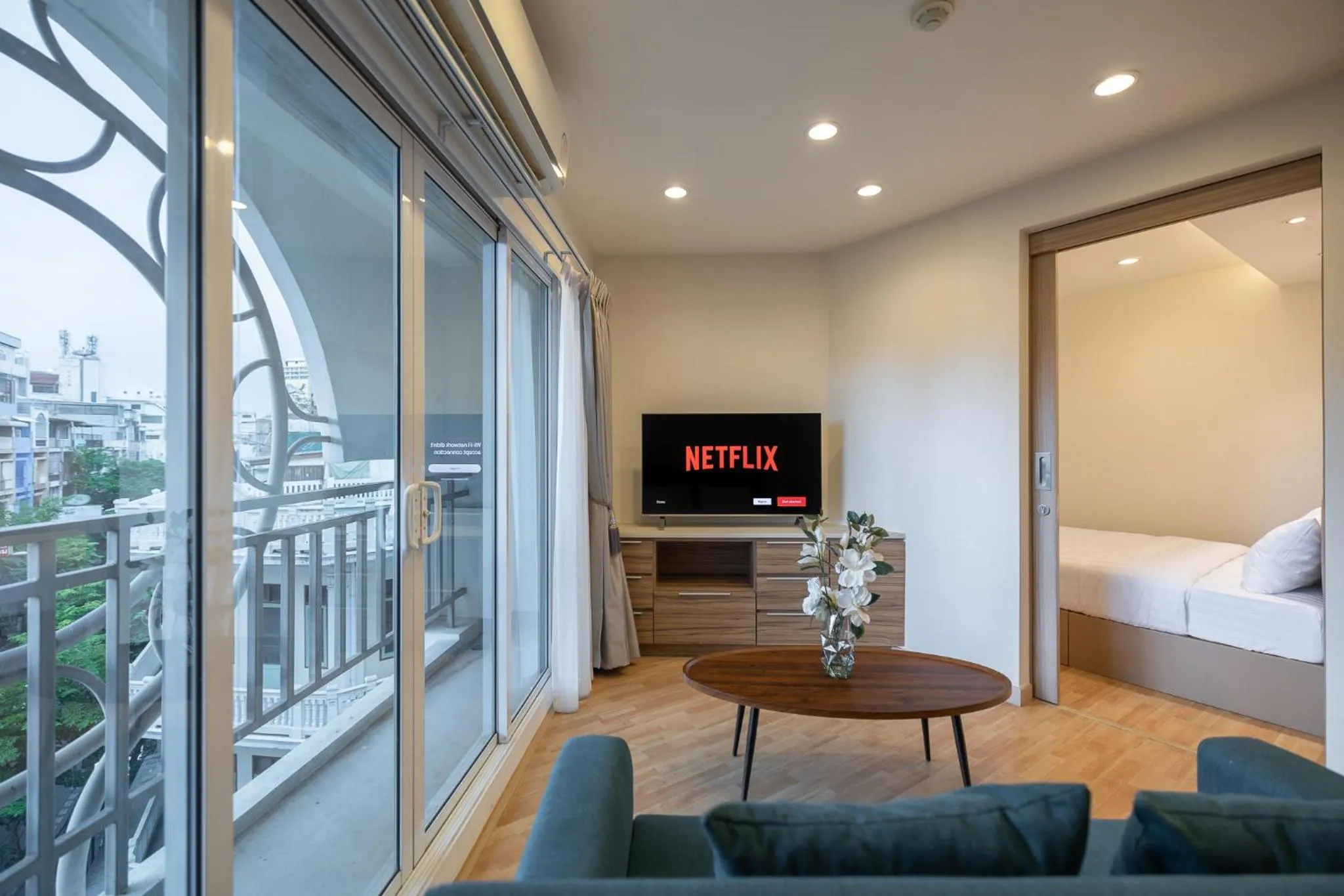 TV and multimedia, Bed in Exoresidence The Heart of Chinatown