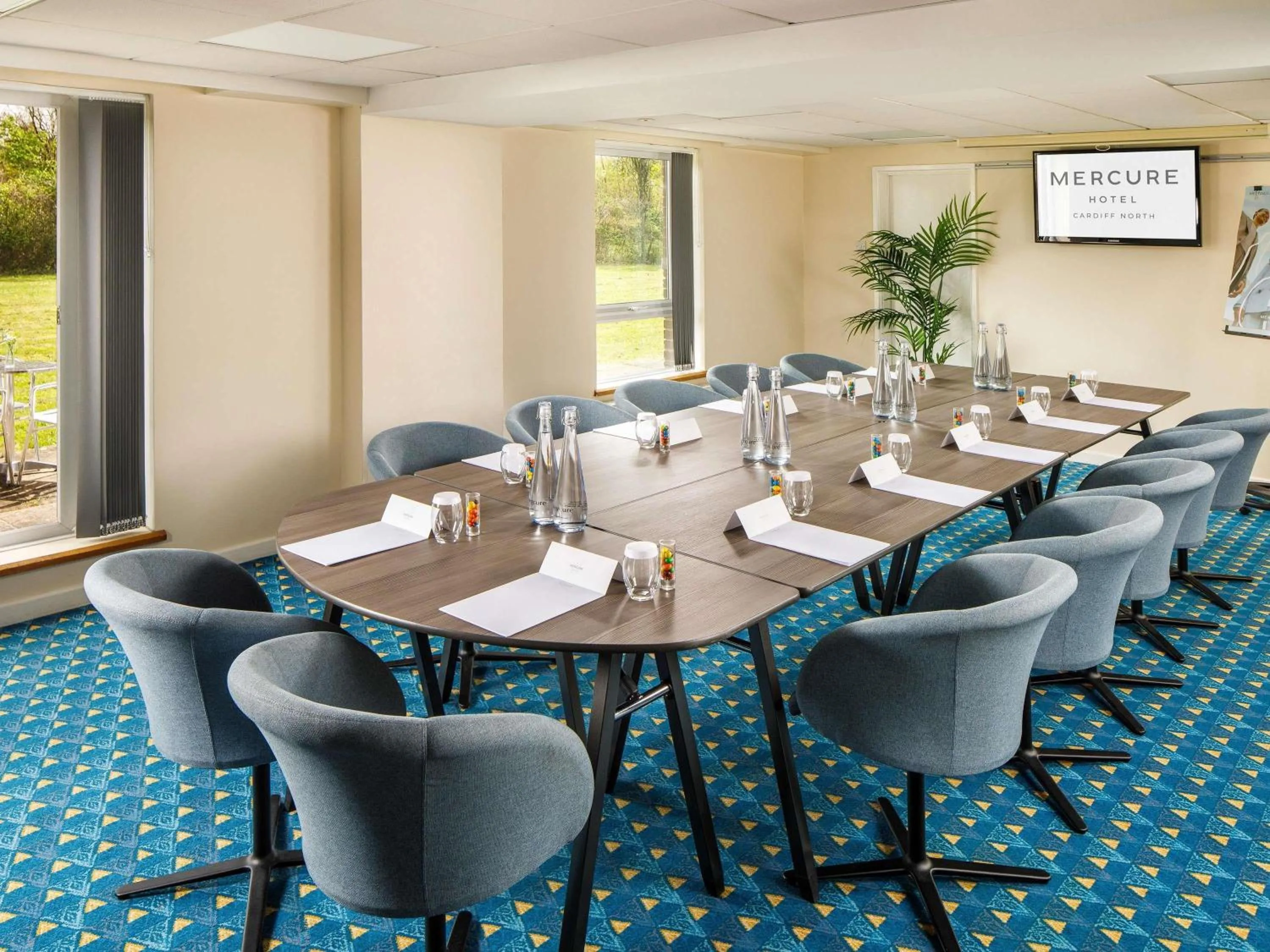 Meeting/conference room in Mercure Cardiff North Hotel