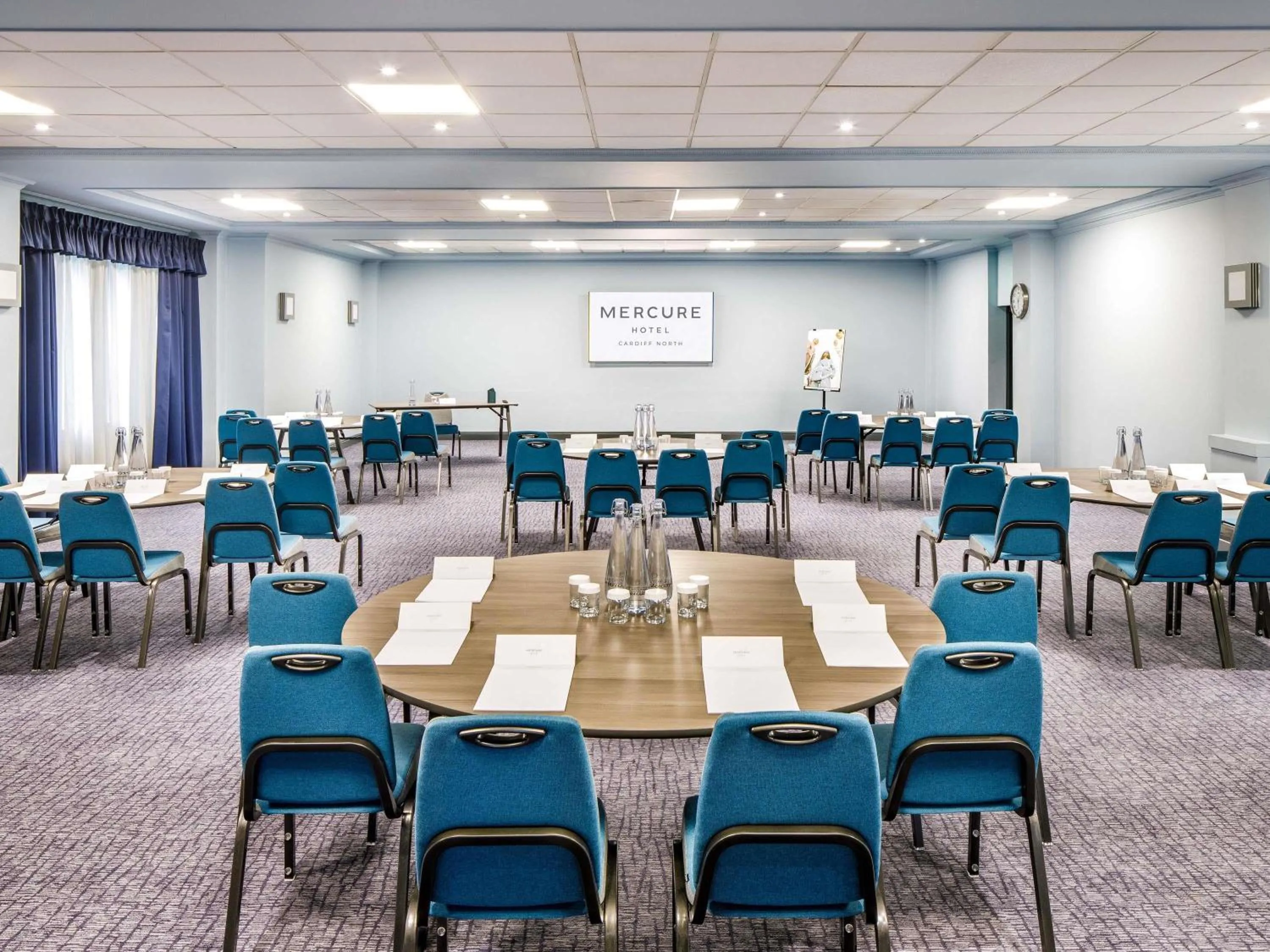 Meeting/conference room in Mercure Cardiff North Hotel
