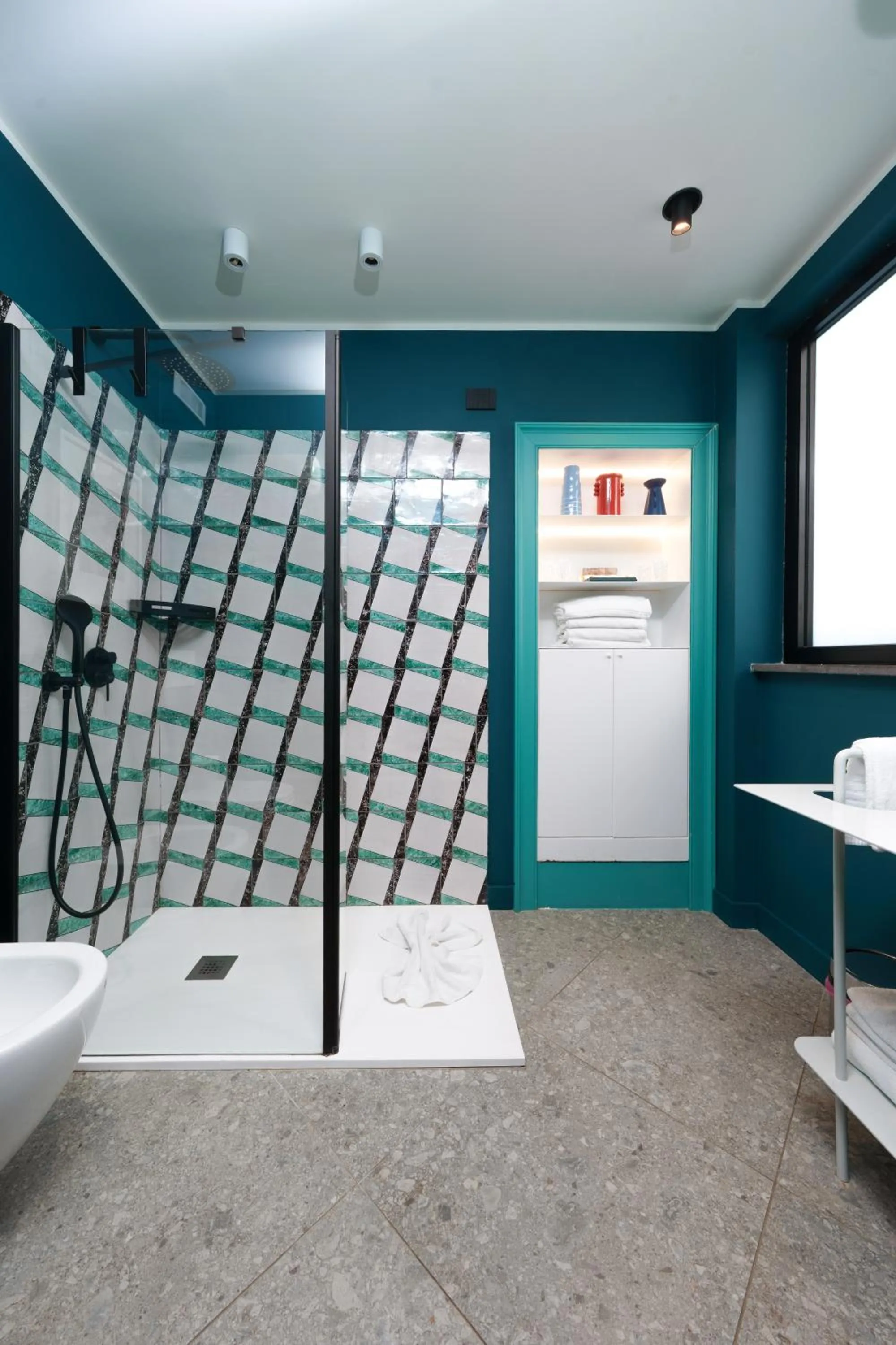 Shower in 1912 Relais - Sorrento Coast