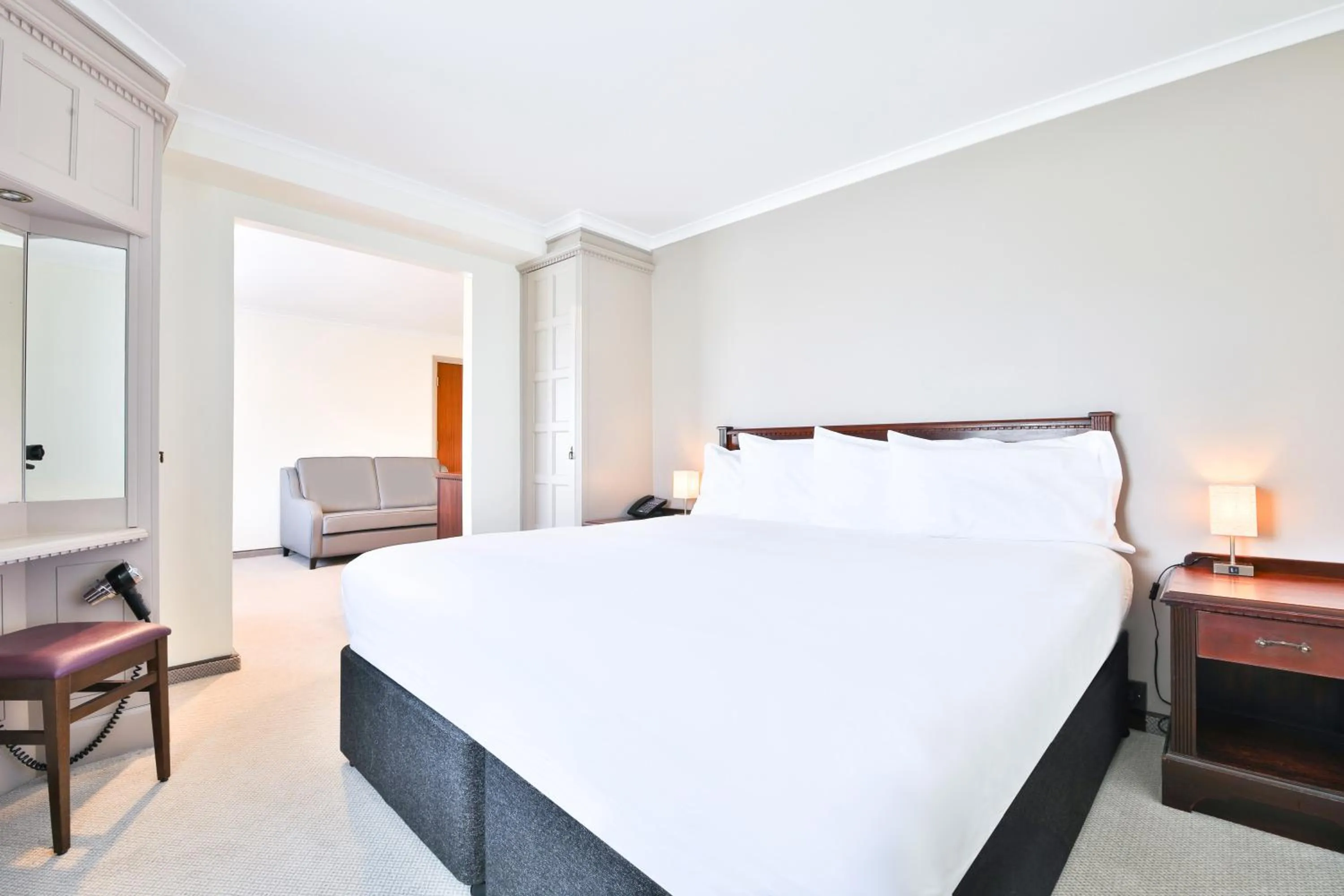 Bedroom, Bed in The Copthorne Hotel Cardiff