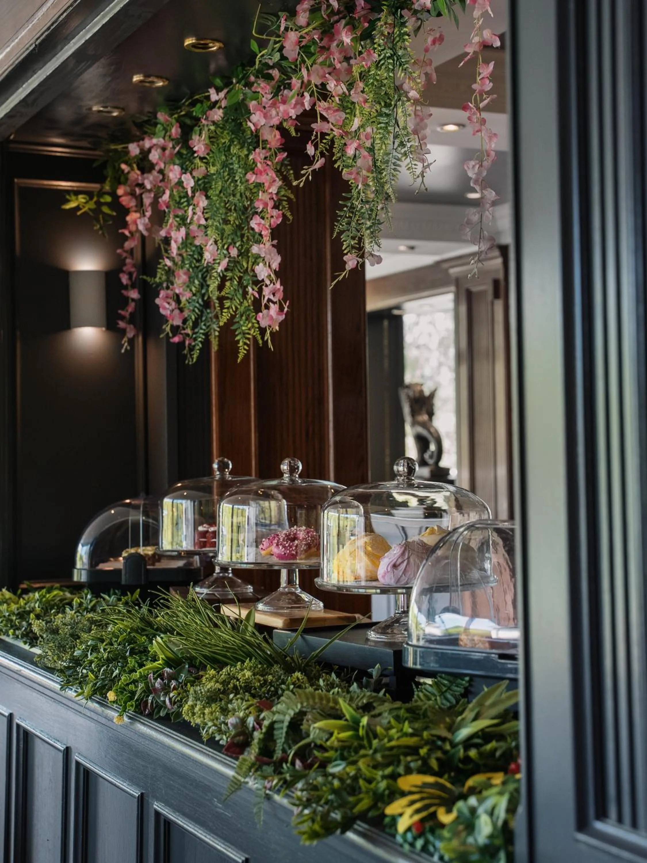 Lounge or bar in The Copthorne Hotel Cardiff