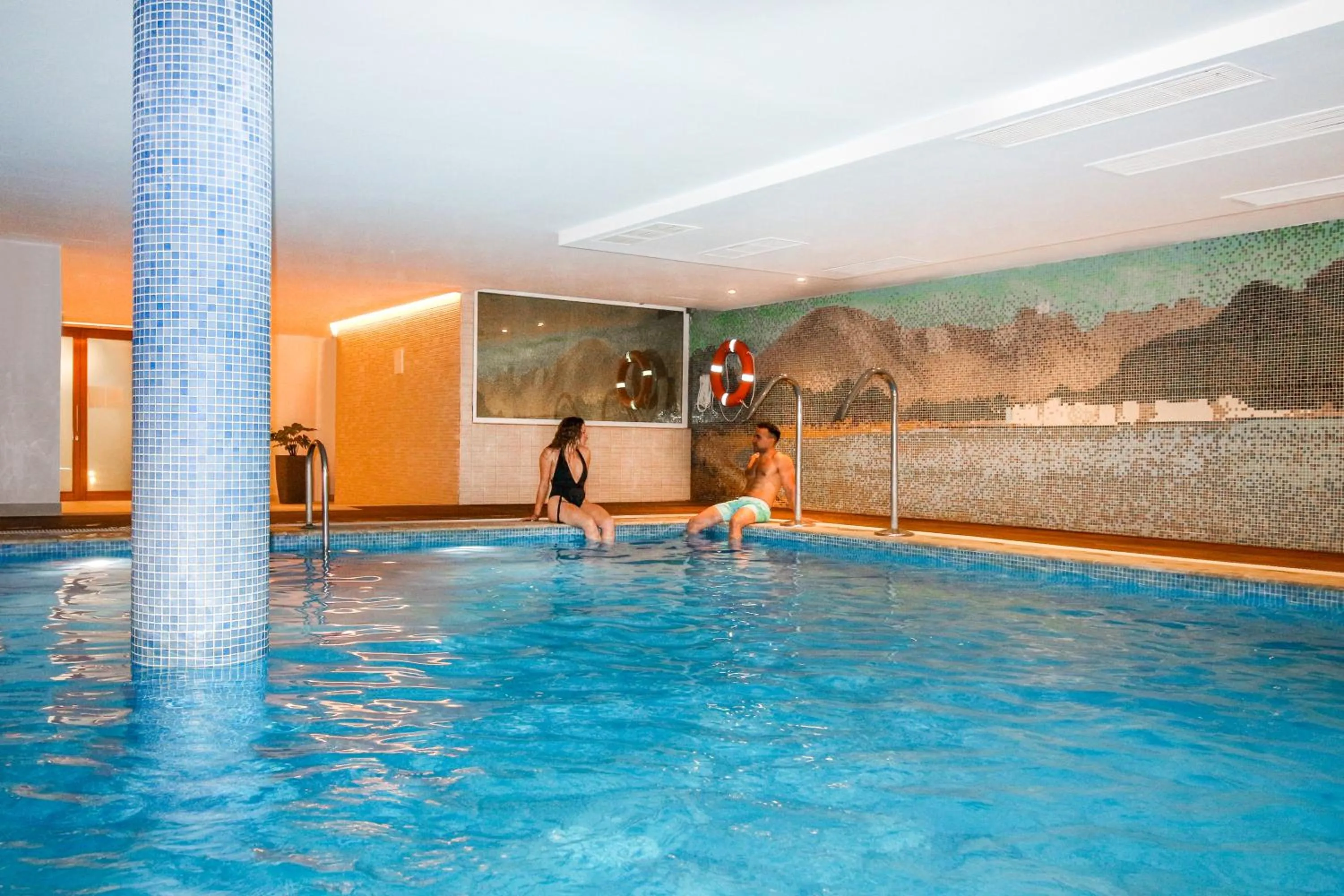 Swimming pool in Duvabitat Apartments