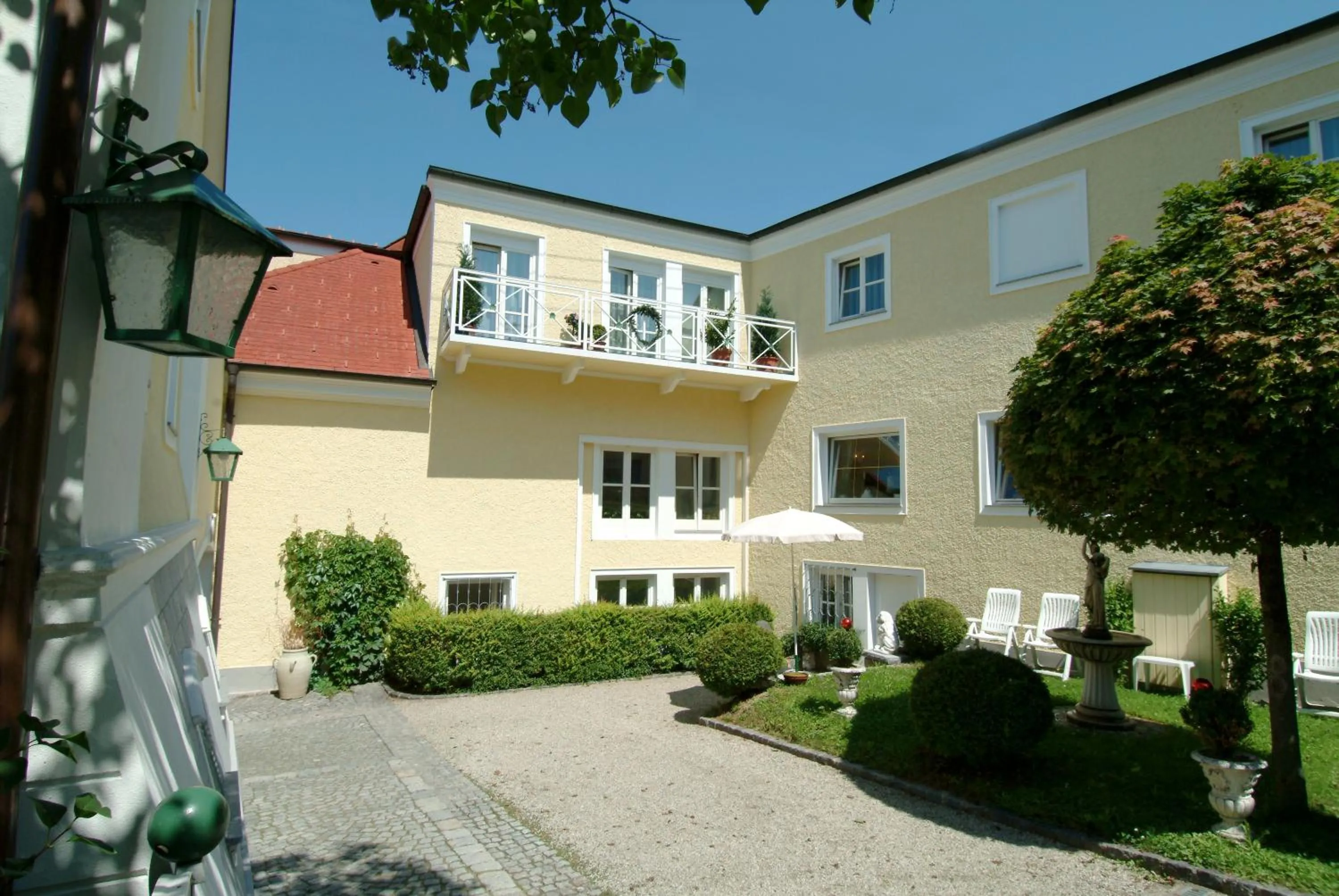 Facade/entrance in Hotel Biedermeier Hof