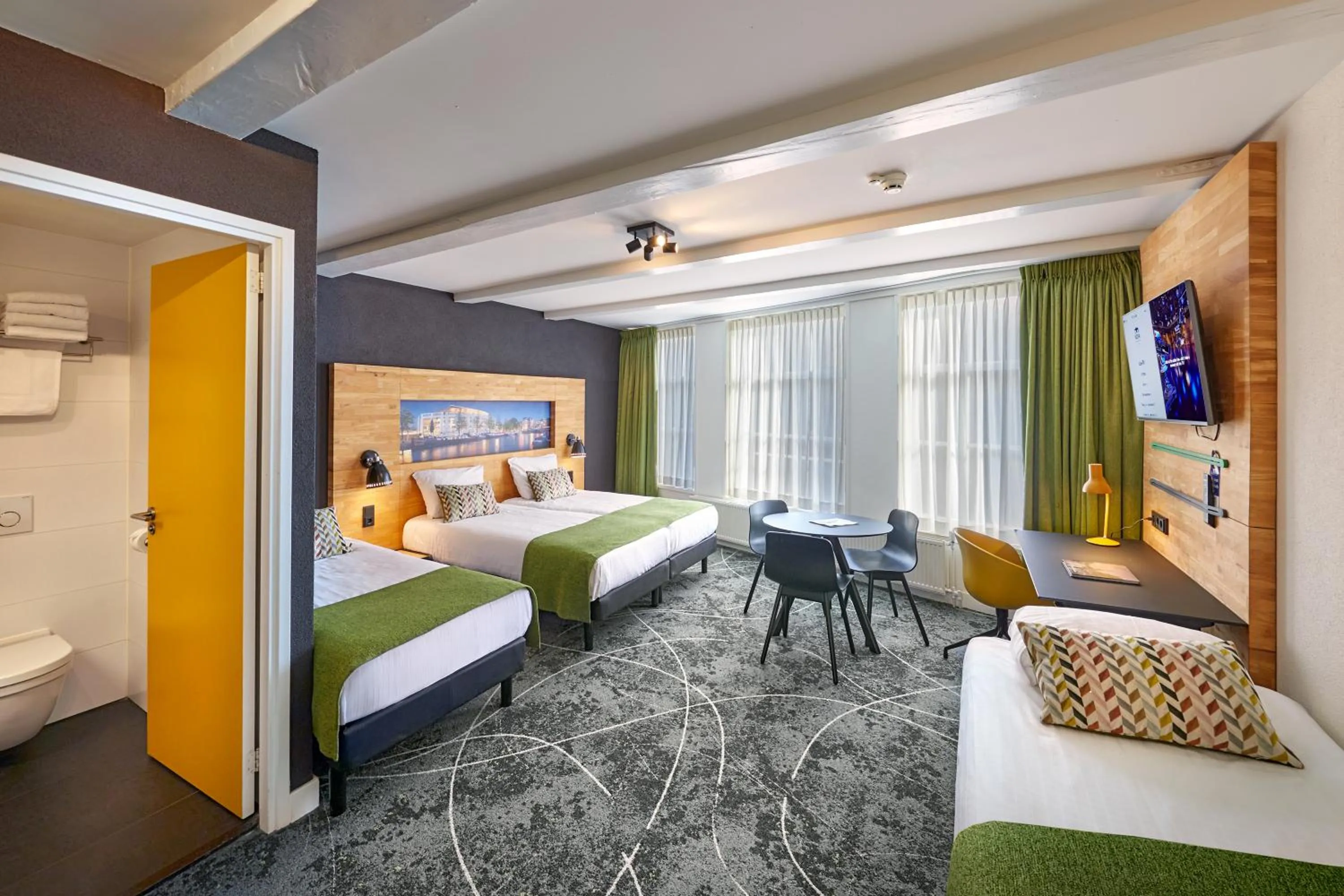 Bedroom, Bed in Nova Hotel