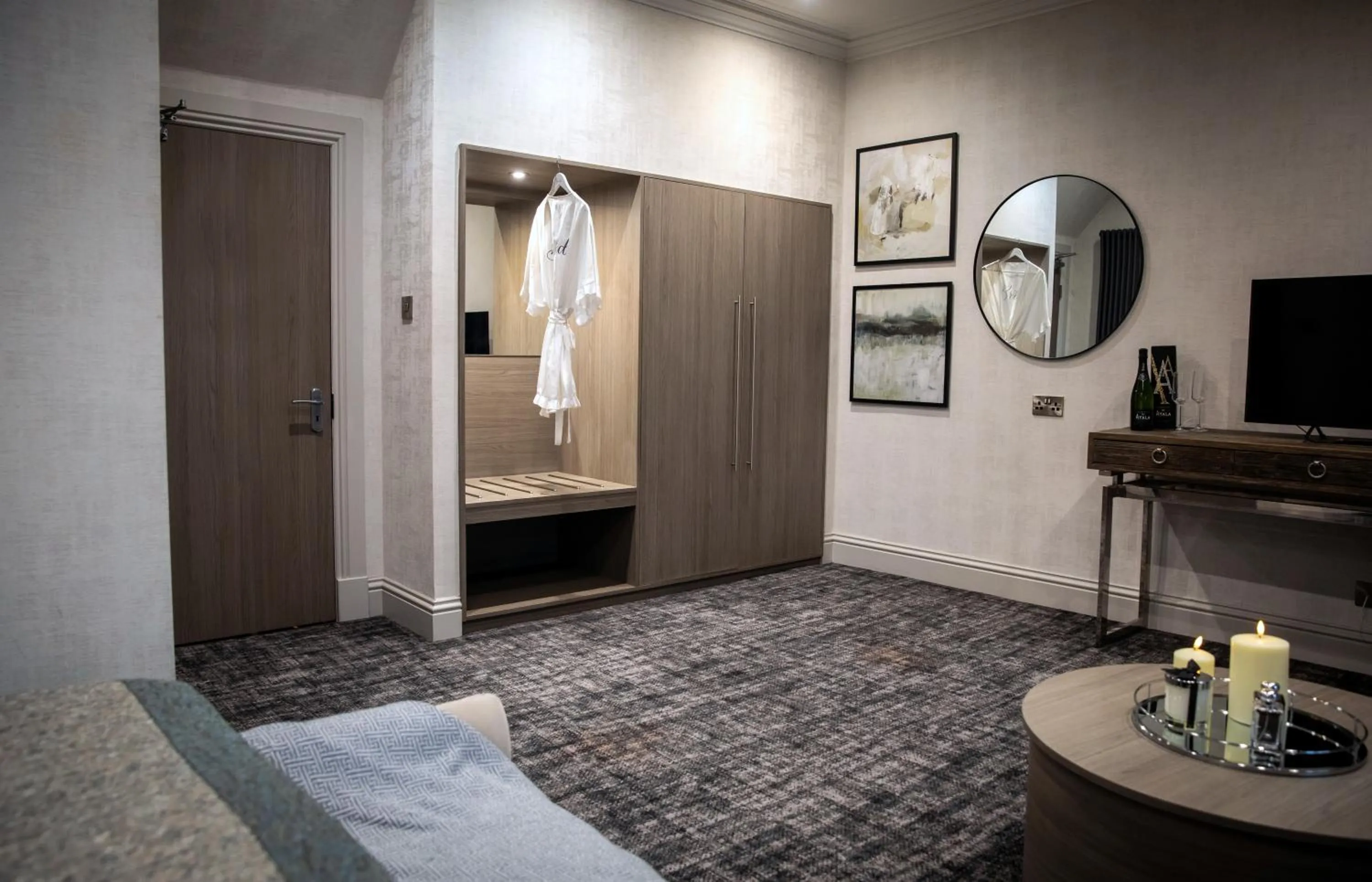 TV and multimedia, Bed in The Fenwick Hotel